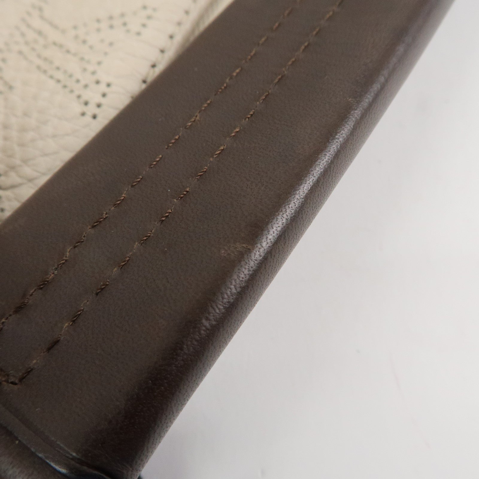 Louis Vuitton Monogram Mahina Selene PM Shoulder Bag Blanc M94275