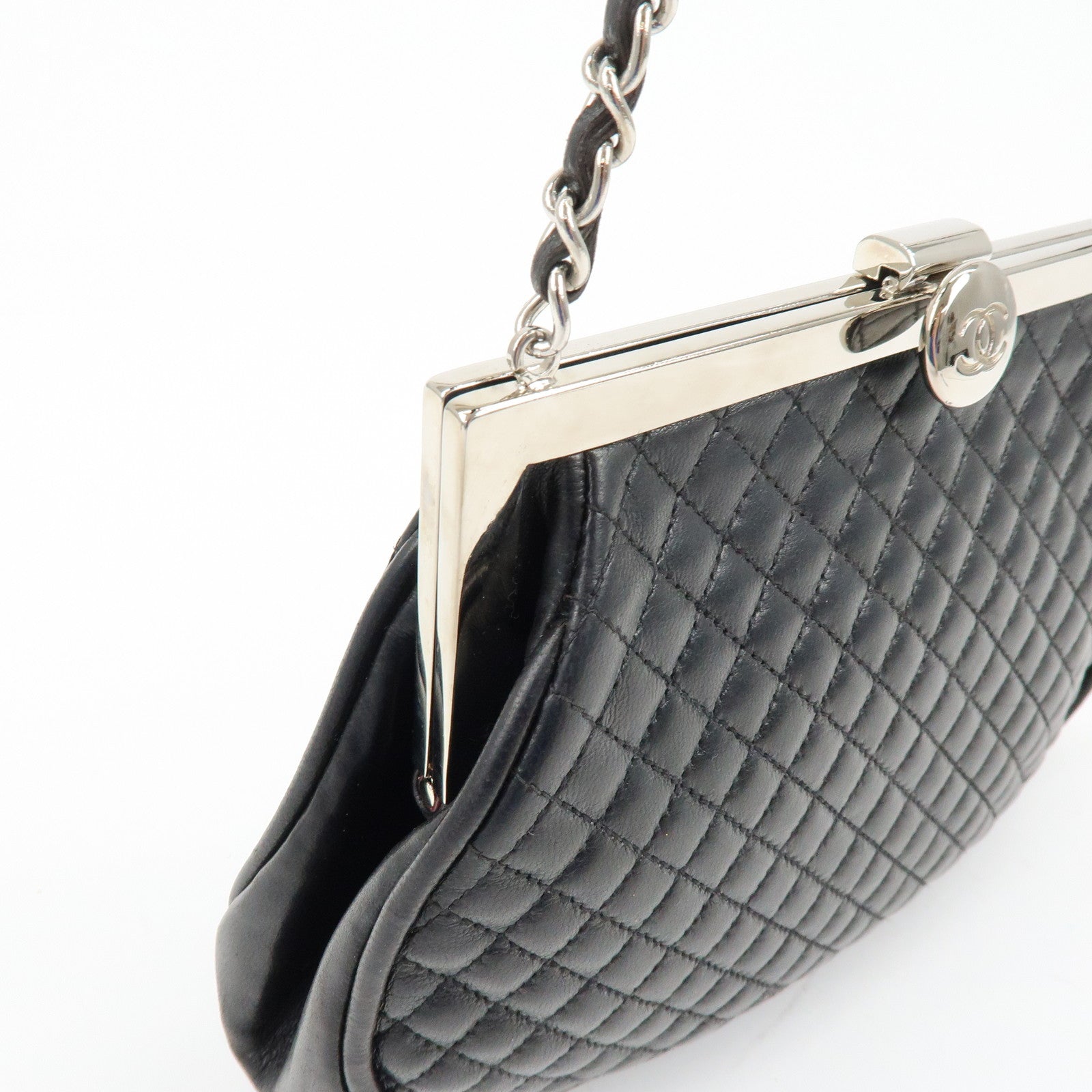 CHANEL Matelasse Lamb Skin Chain Kiss Lock Shoulder Bag Black