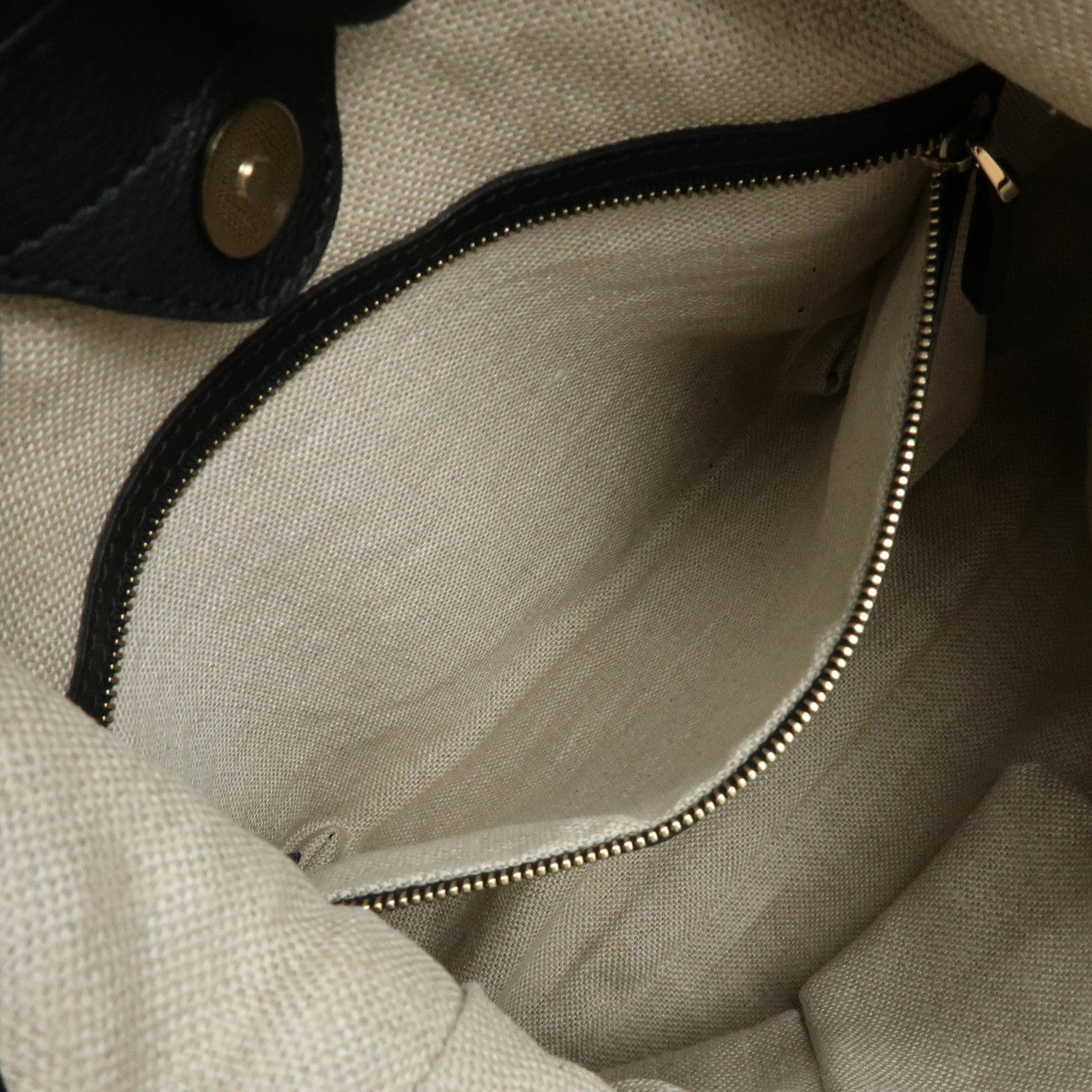 GUCCI Marrakech Leather Shoulder Bag Black 257026