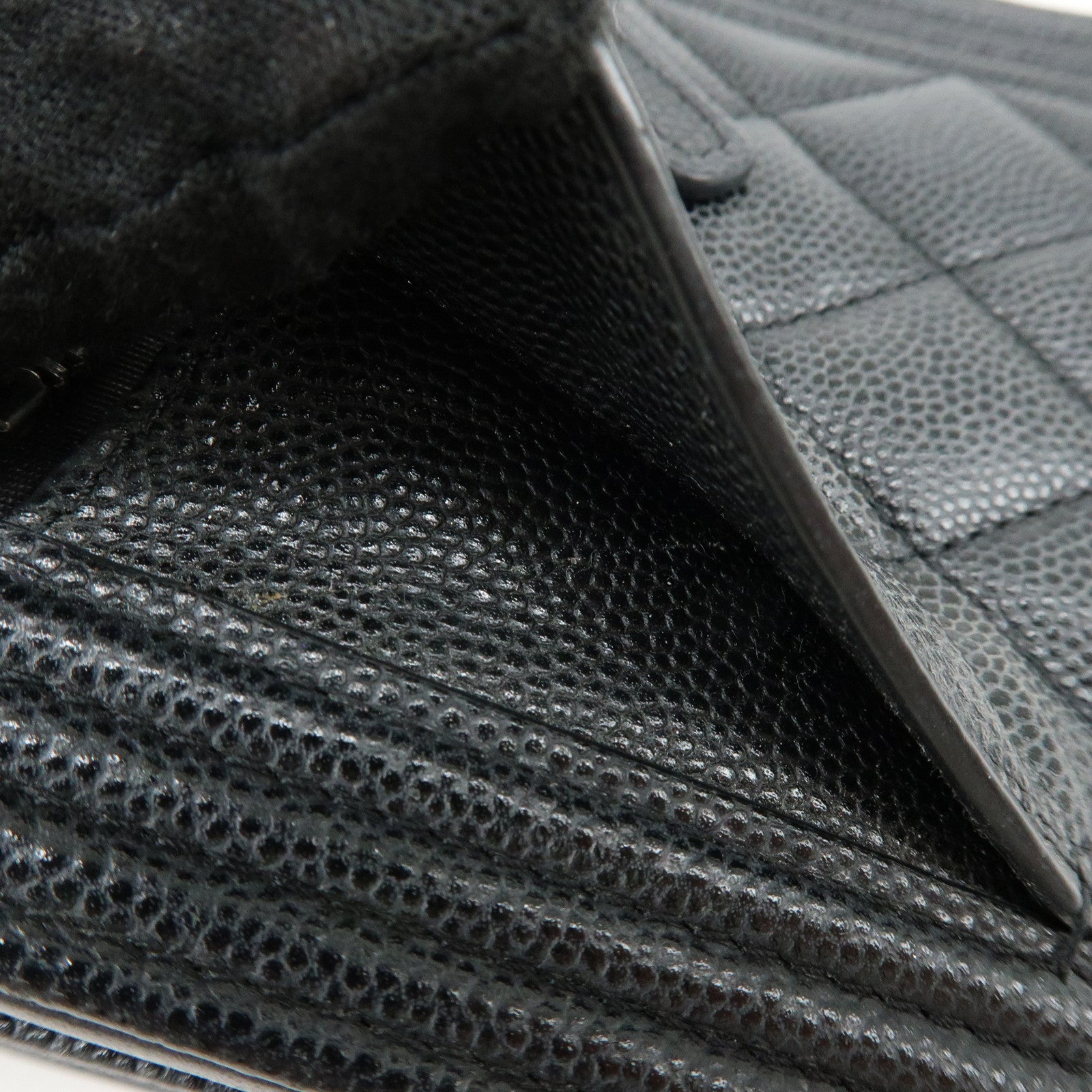 CHANEL Boy CHANEL Cavairskin Flap Compact Wallet Black A80734