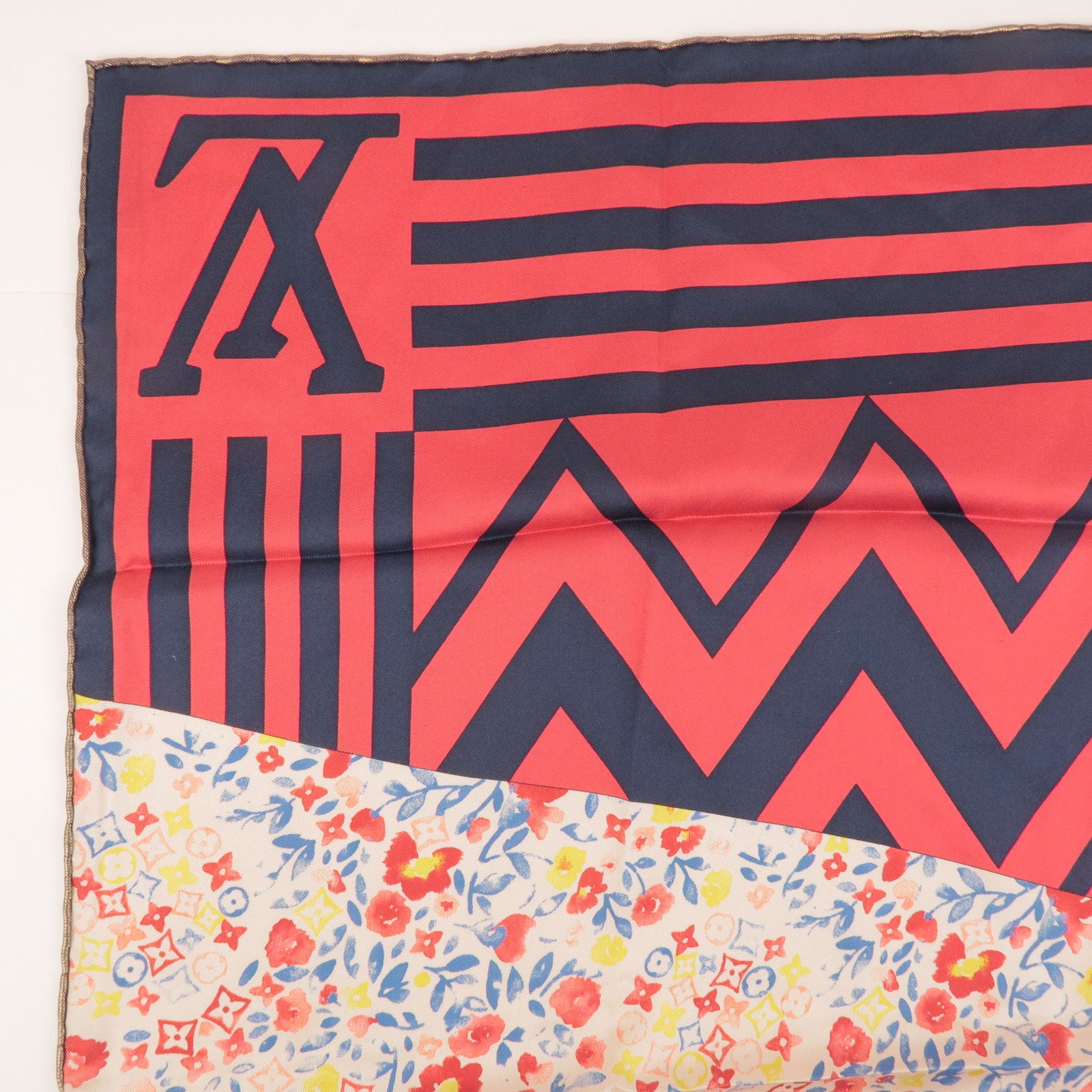 Louis Vuitton 100% Silk Scarf 65x65 Tassel Red Gold