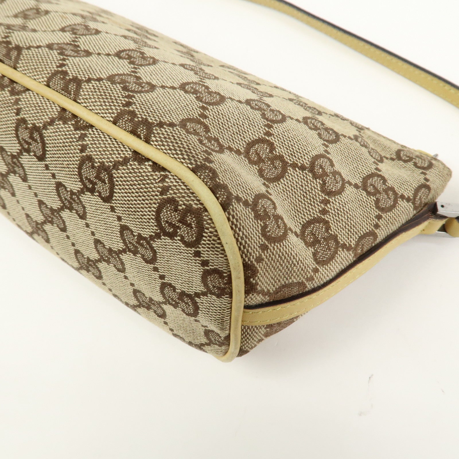 GUCCI Boat Bag GG Canvas Leather Accessory Pouch Hand Bag 07198