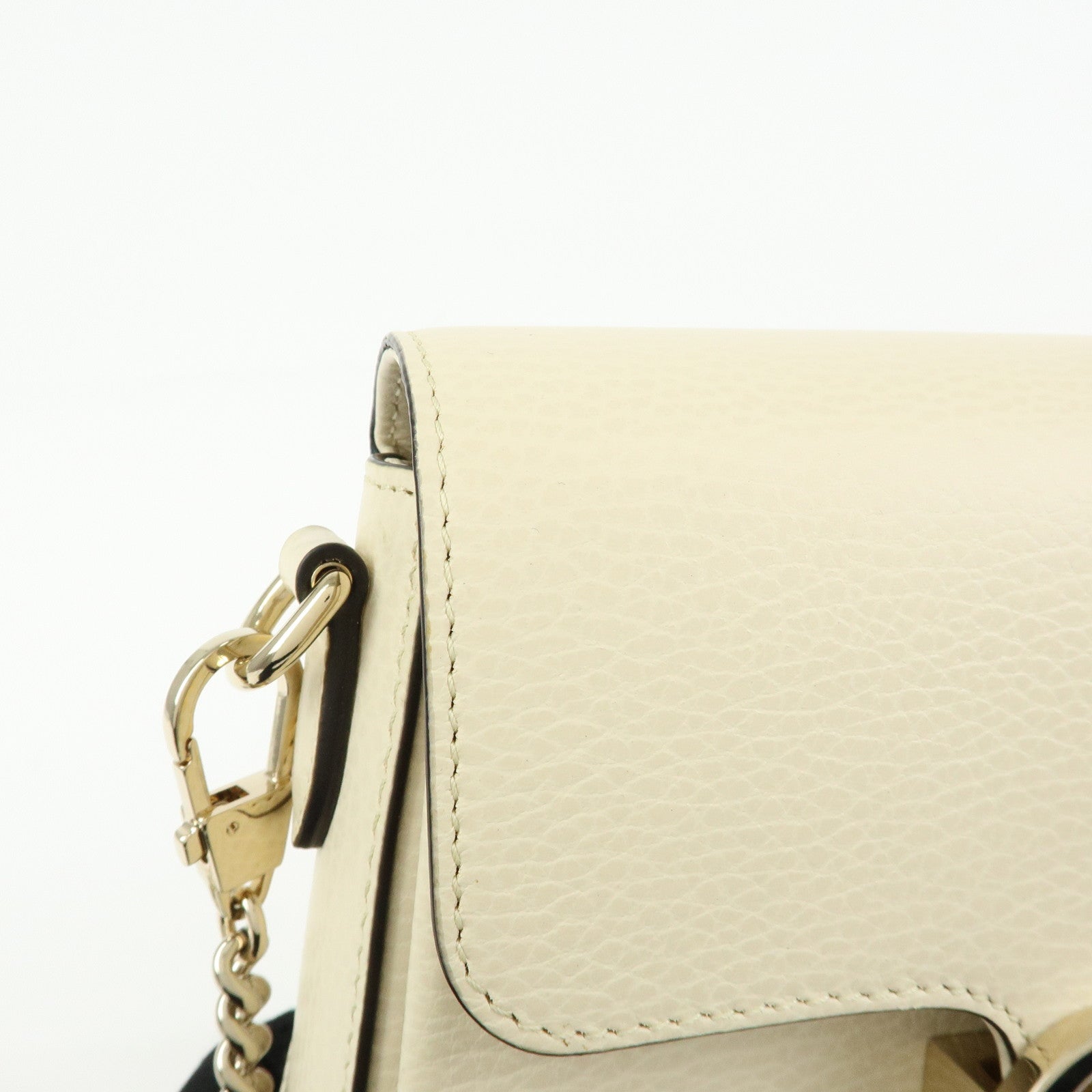 GUCCI Interlocking G Leather Chain Shoulder Bag Ivory 607720