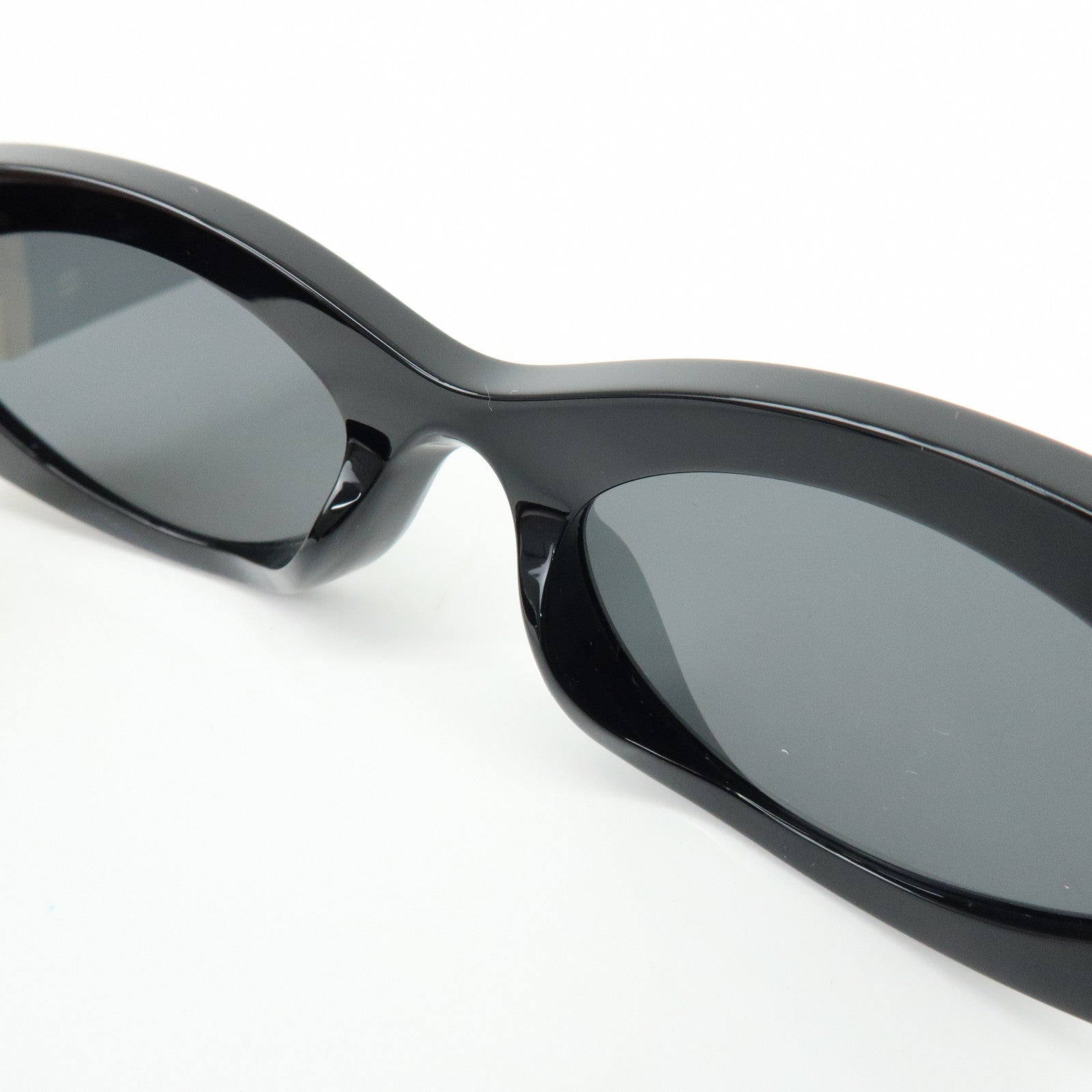 MIU MIU Logo Plastic Sunglasses Black SMU 11W 54□211AB-5S0 135 3N