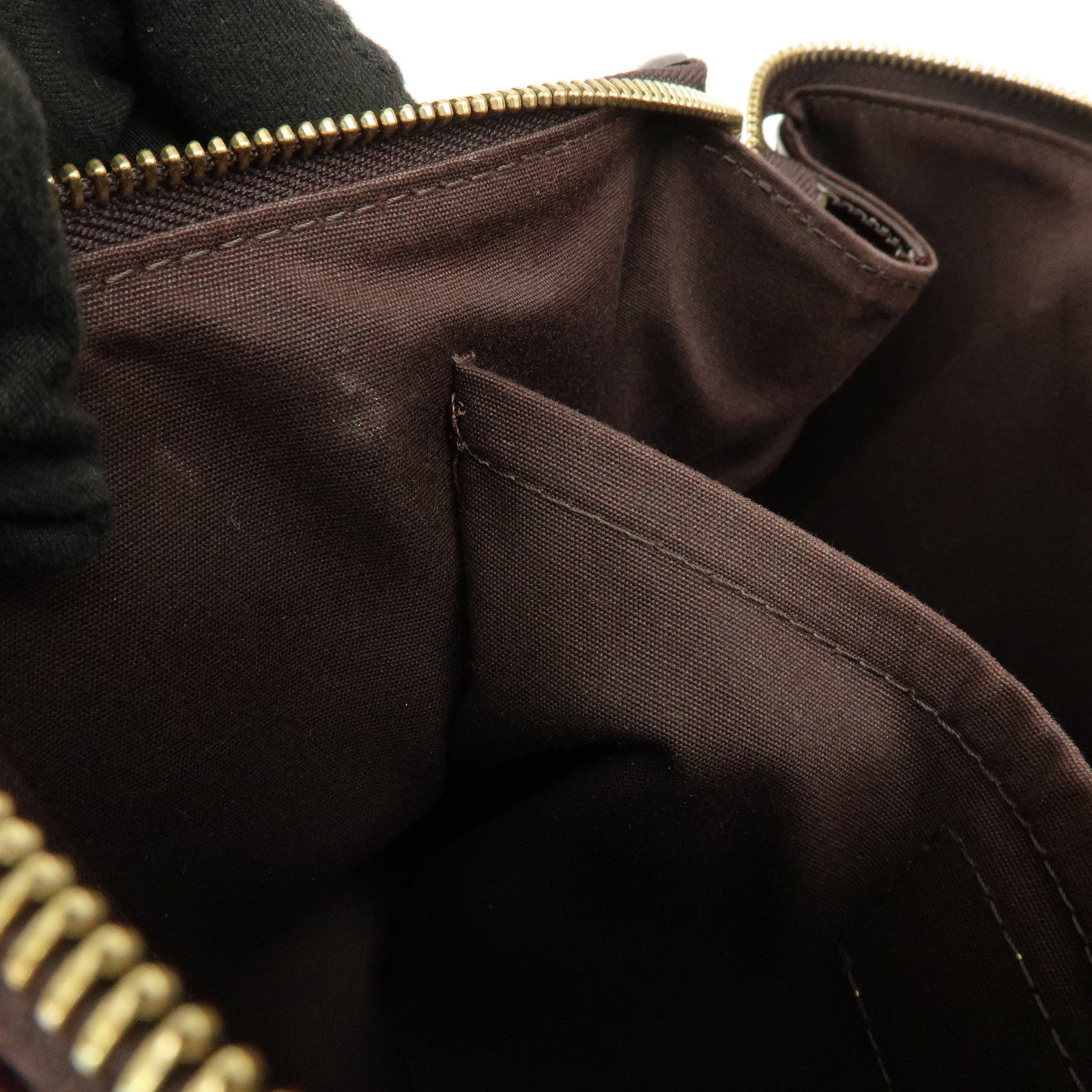 Louis Vuitton Monogram Vernis Rosewood Avenue Hand Bag M93510