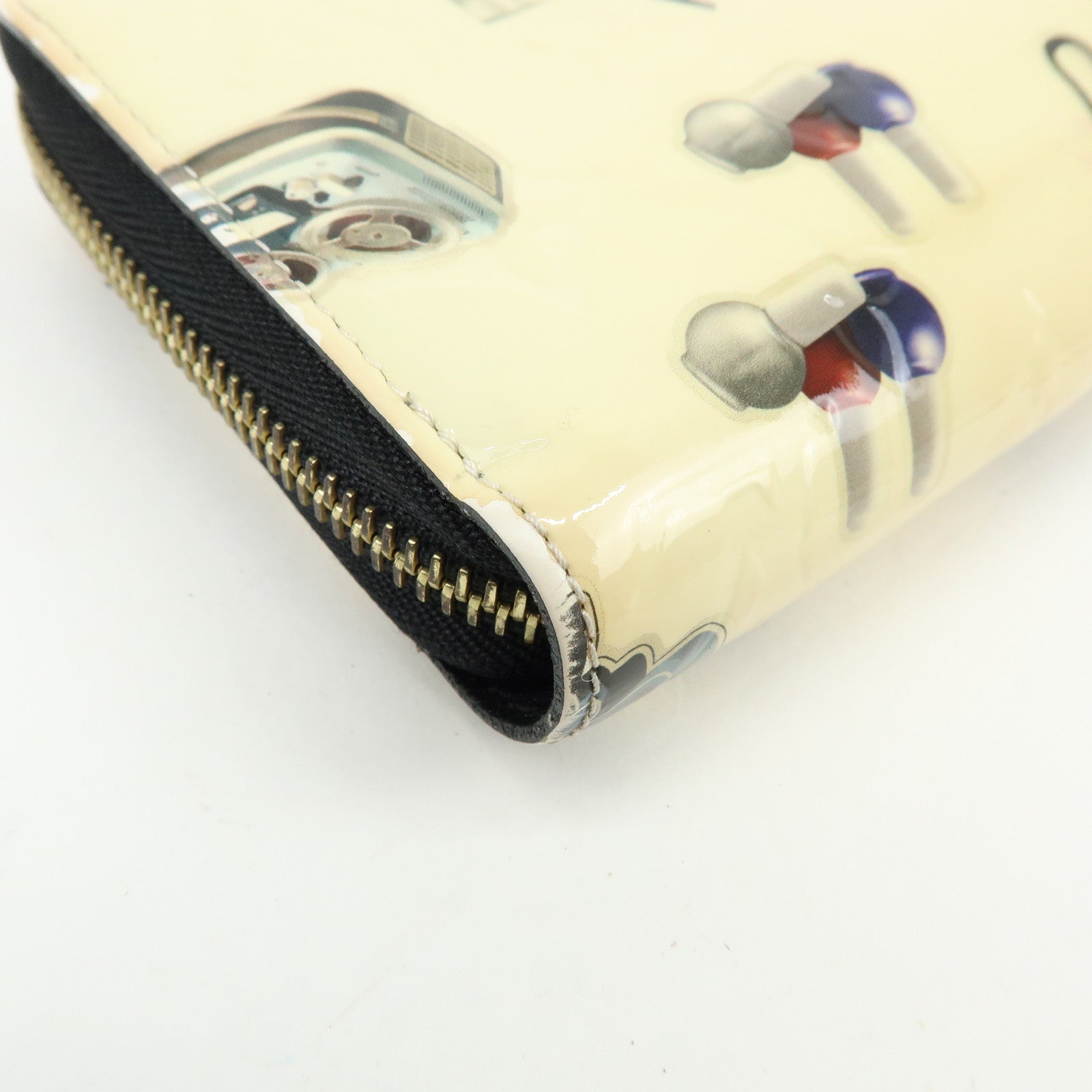 Louis Vuitton Monogram Vernis Zippy Wallet Sticker Print M50370