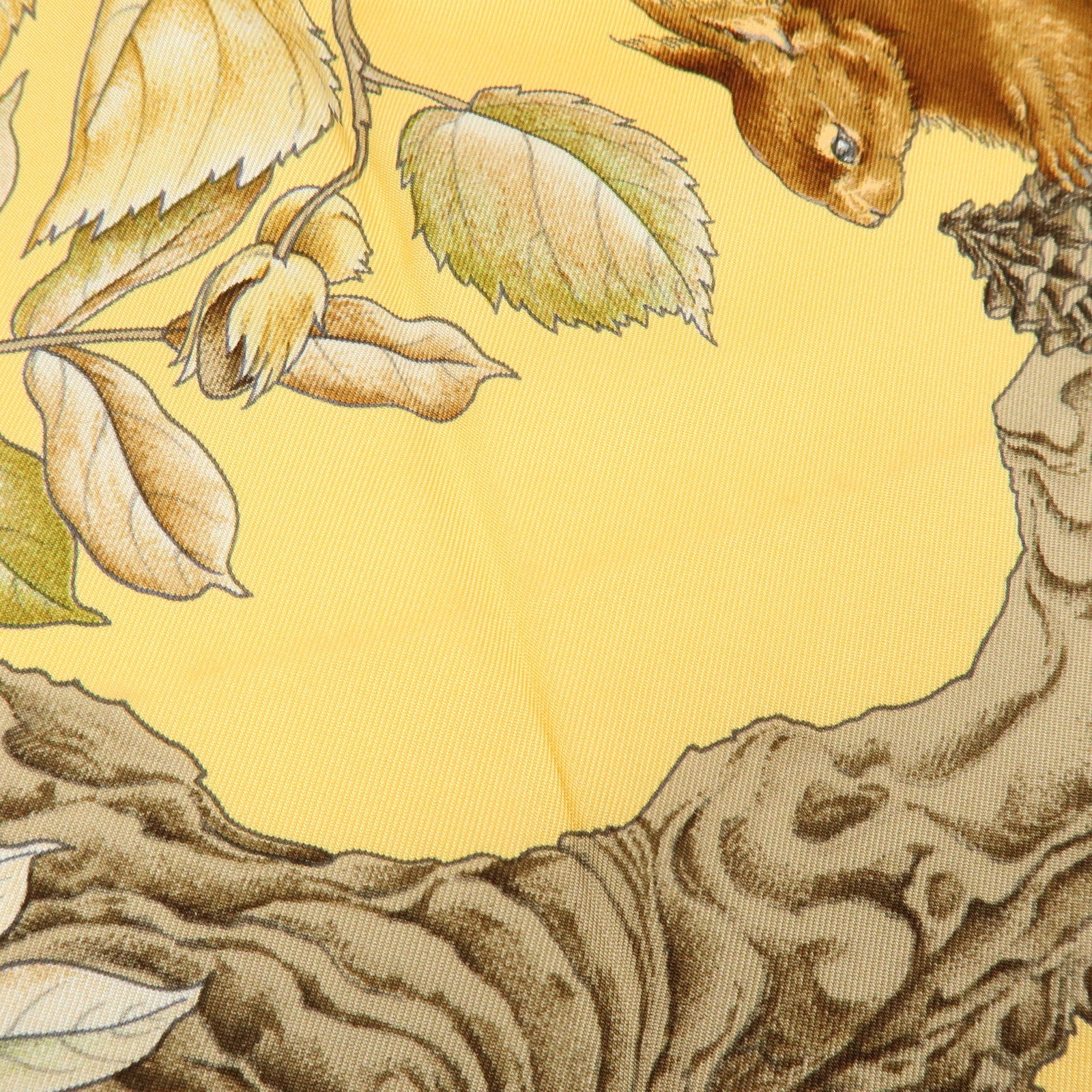 HERMES Carre 90 Silk 100% Scarf Casse Noisette Squirrel Yellow