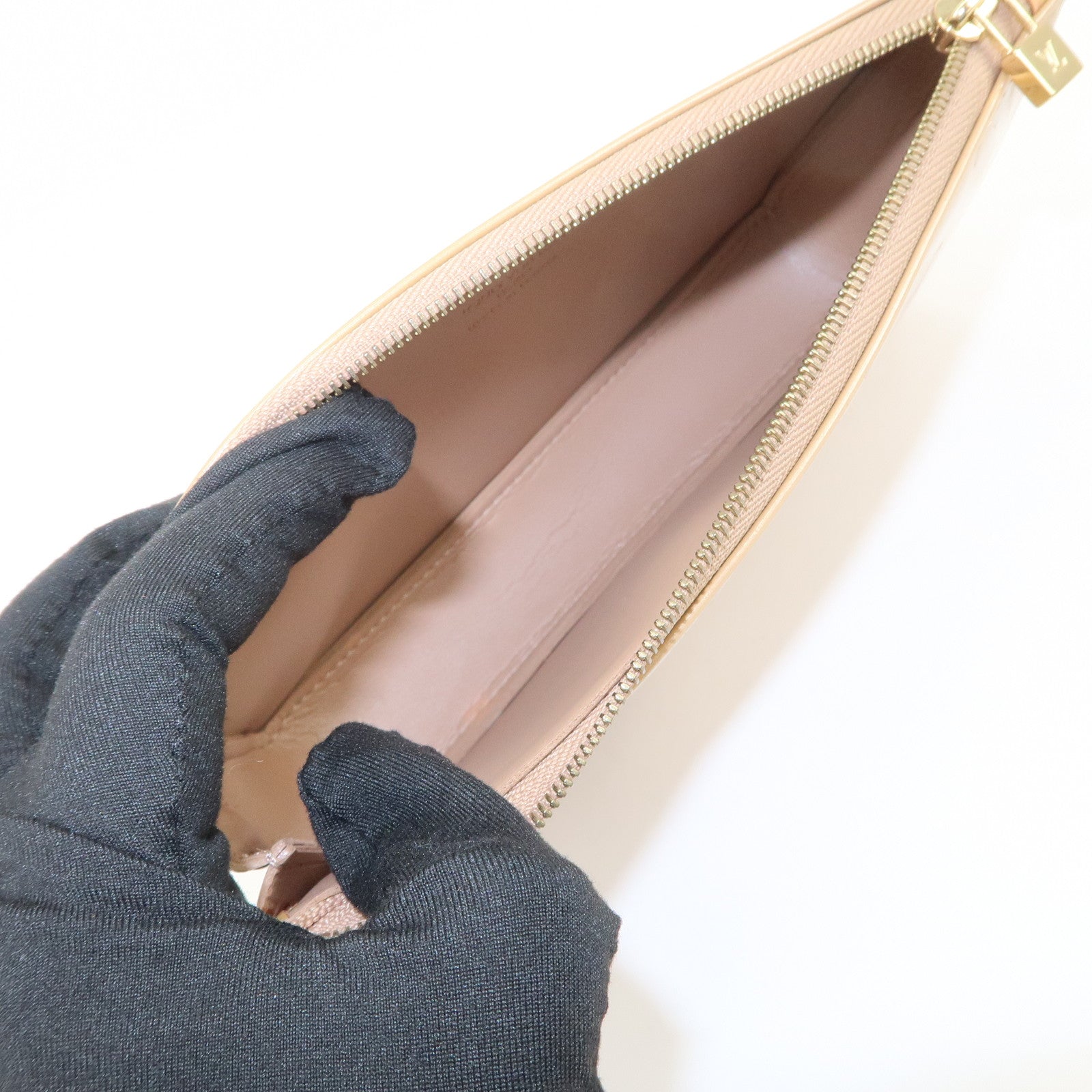 Louis Vuitton Monogram Vernis Lexington Pochette Accessoires M91343