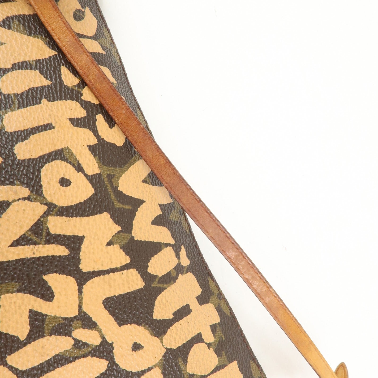Louis Vuitton Monogram Graffiti Pochette Accessoires HandBag M92193