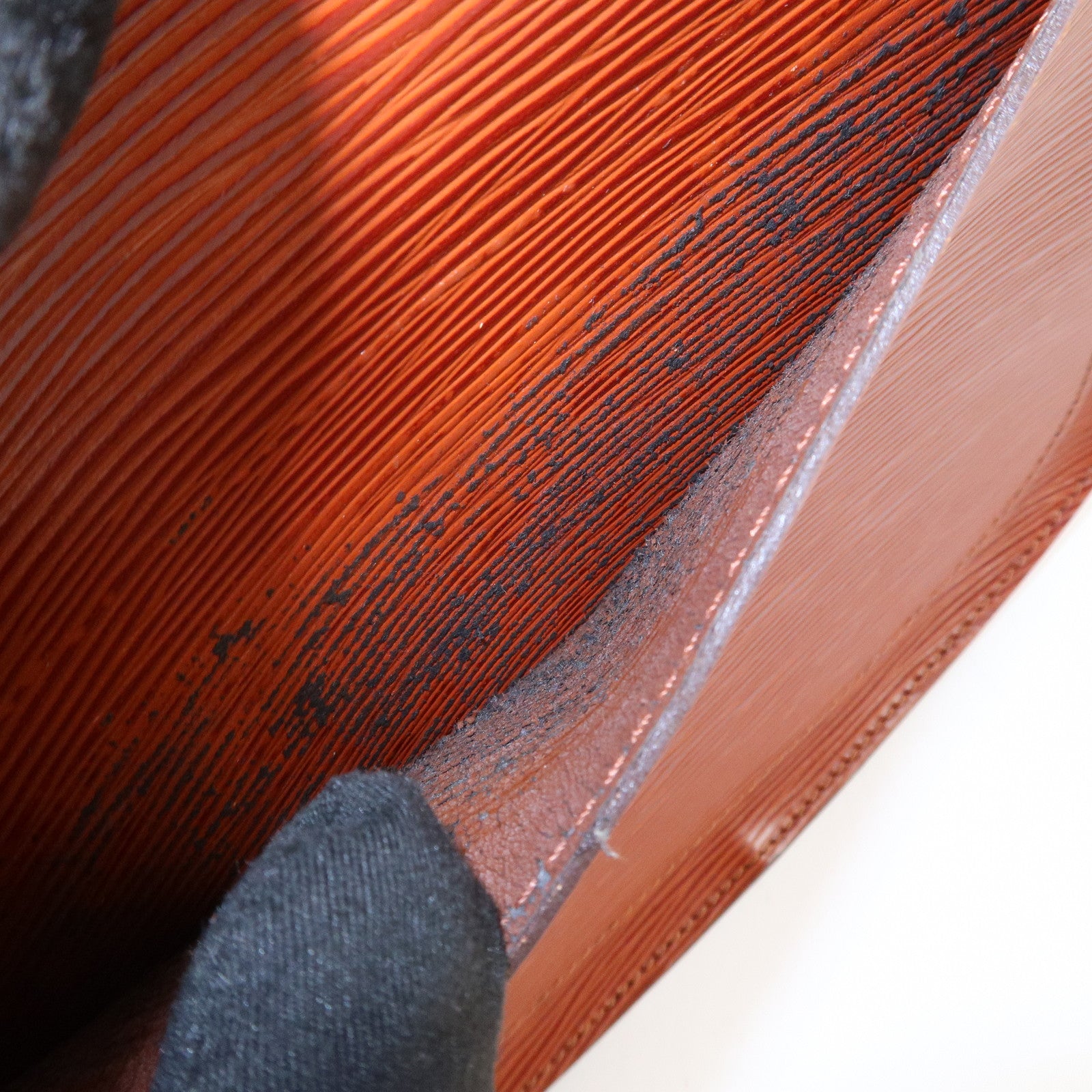 Louis Vuitton Epi Saint Cloud Shoulder Bag Kenya Brown M52193