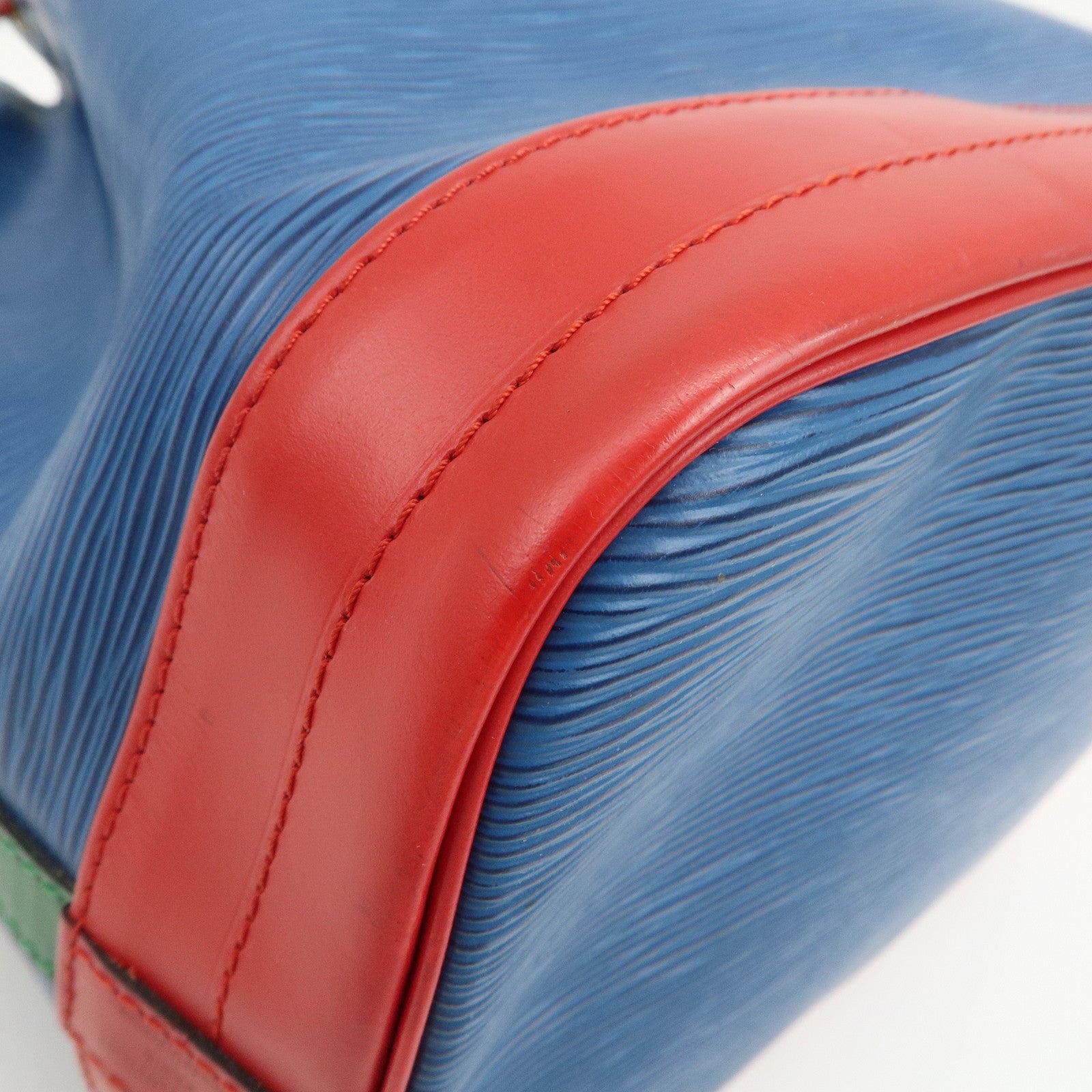 Louis Vuitton Epi Noe Tricolor Shoulder Bag Blue Green Red M44082