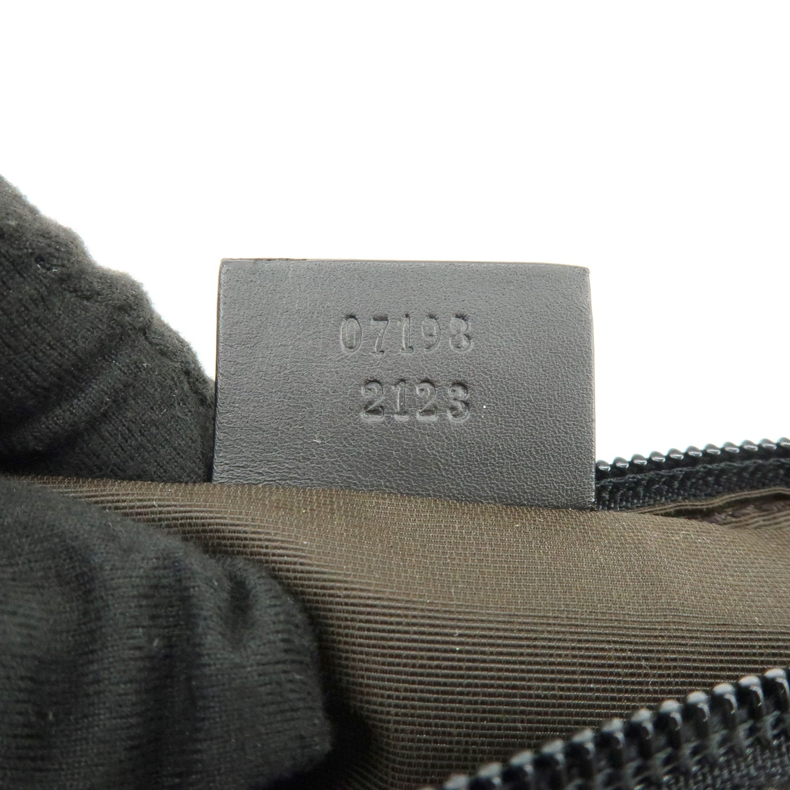 GUCCI Boat Bag GG Canvas Accessory Pouch Hand Bag Brown 07198