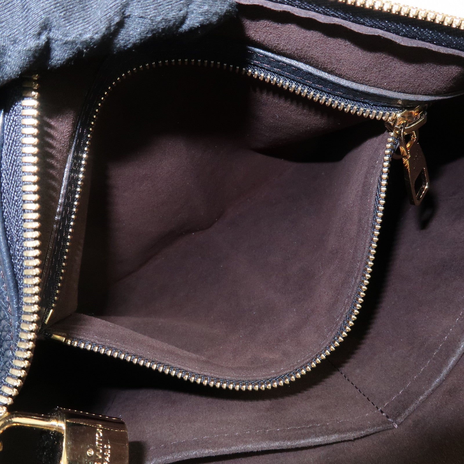 Louis Vuitton Monogram Mahina Selene PM Shoulder Bag Noir M94035