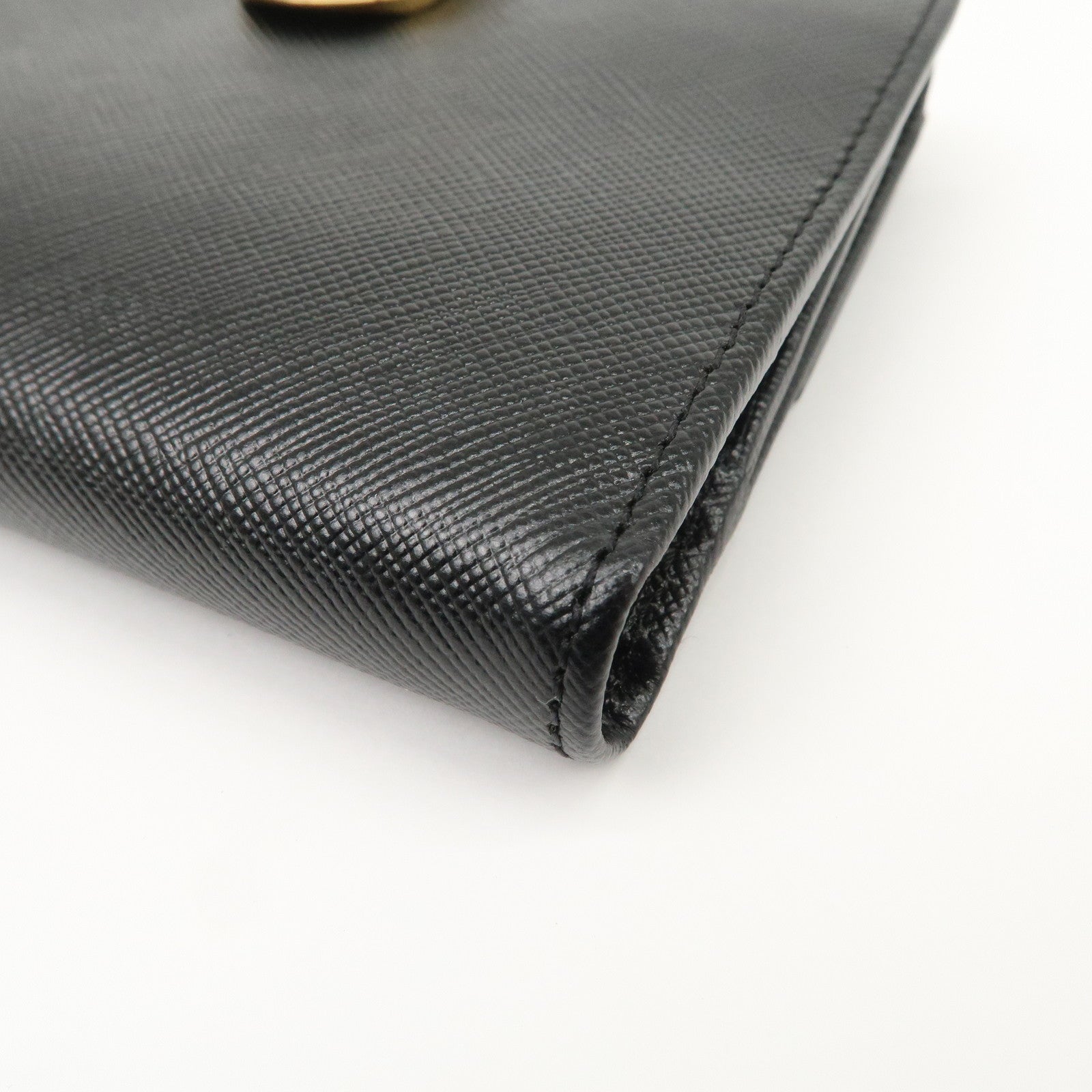 Ferragamo Gancini Leather Bi-fold Compact Wallet Black 22 0778