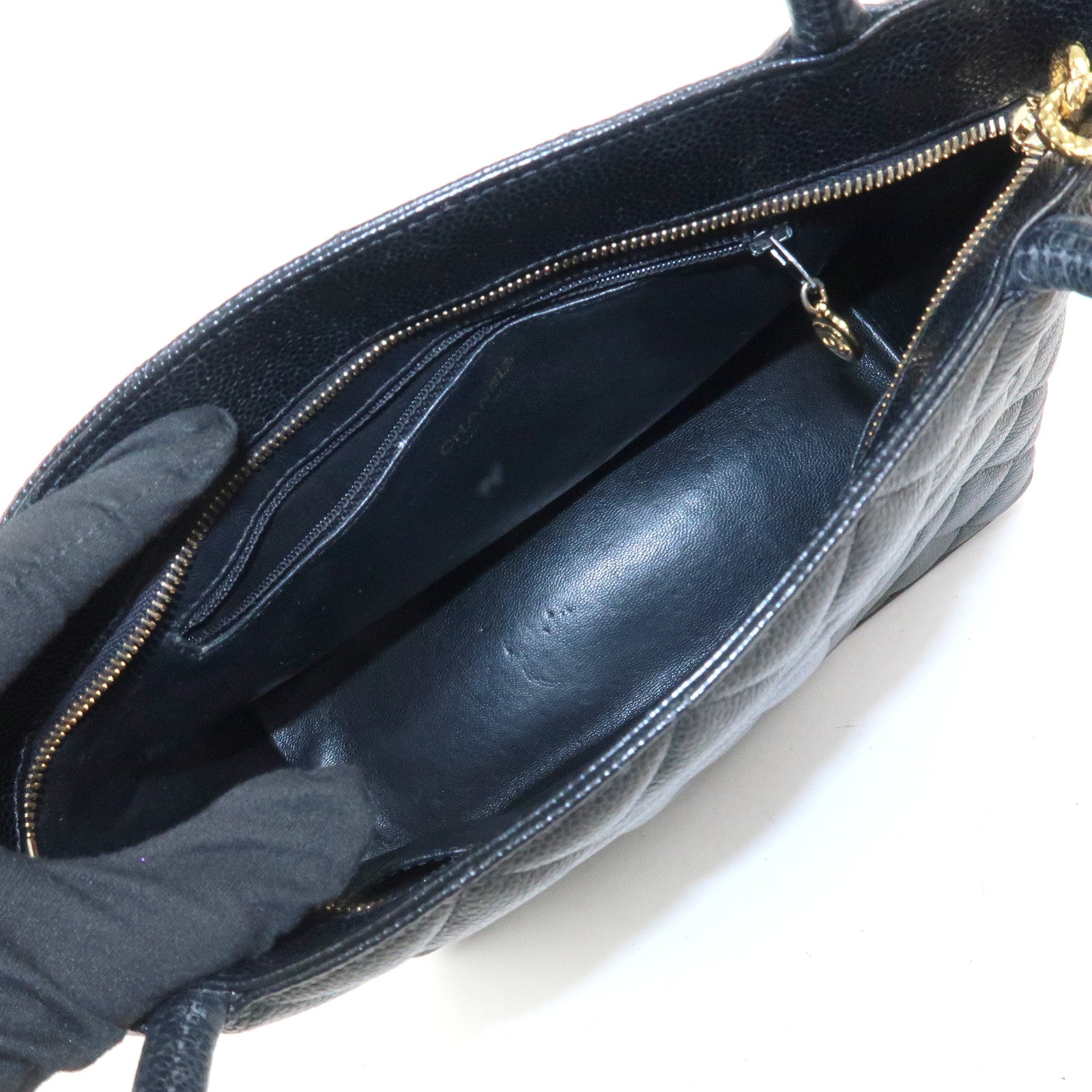CHANEL Matelasse Caviarskin Medallion Tote Bag Hand Bag A01804