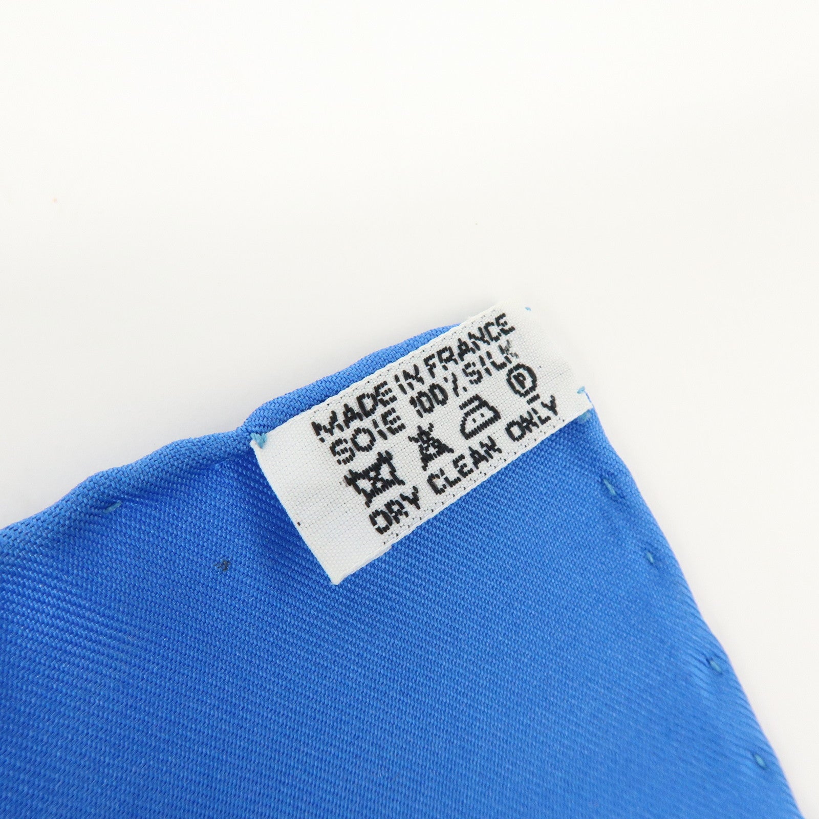 HERMES Carre 90 Silk 100% Scarf Au-dela des cinq mers Blue Green