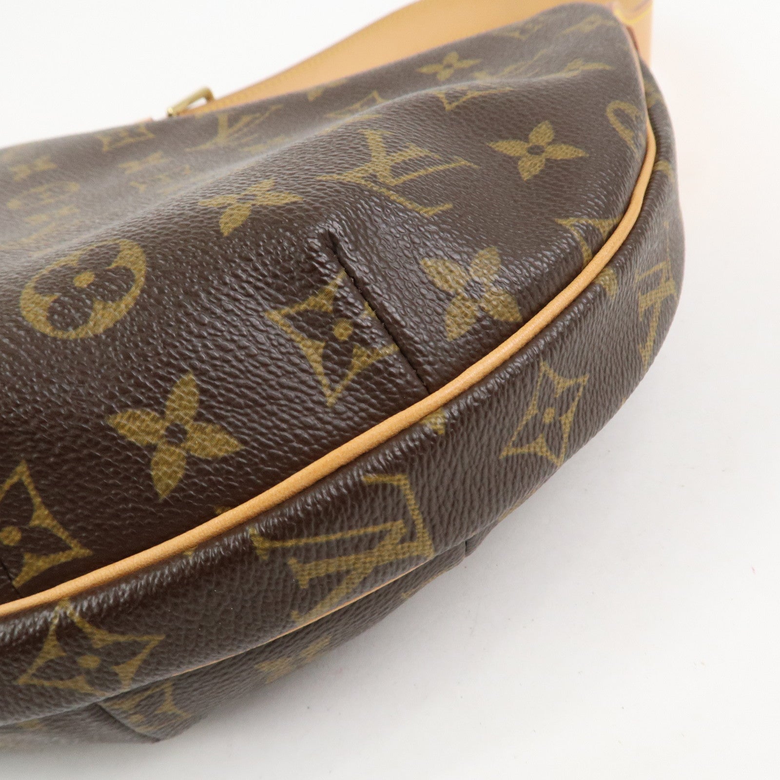Louis Vuitton Monogram Croissant MM Shoulder Bag Brown M51512