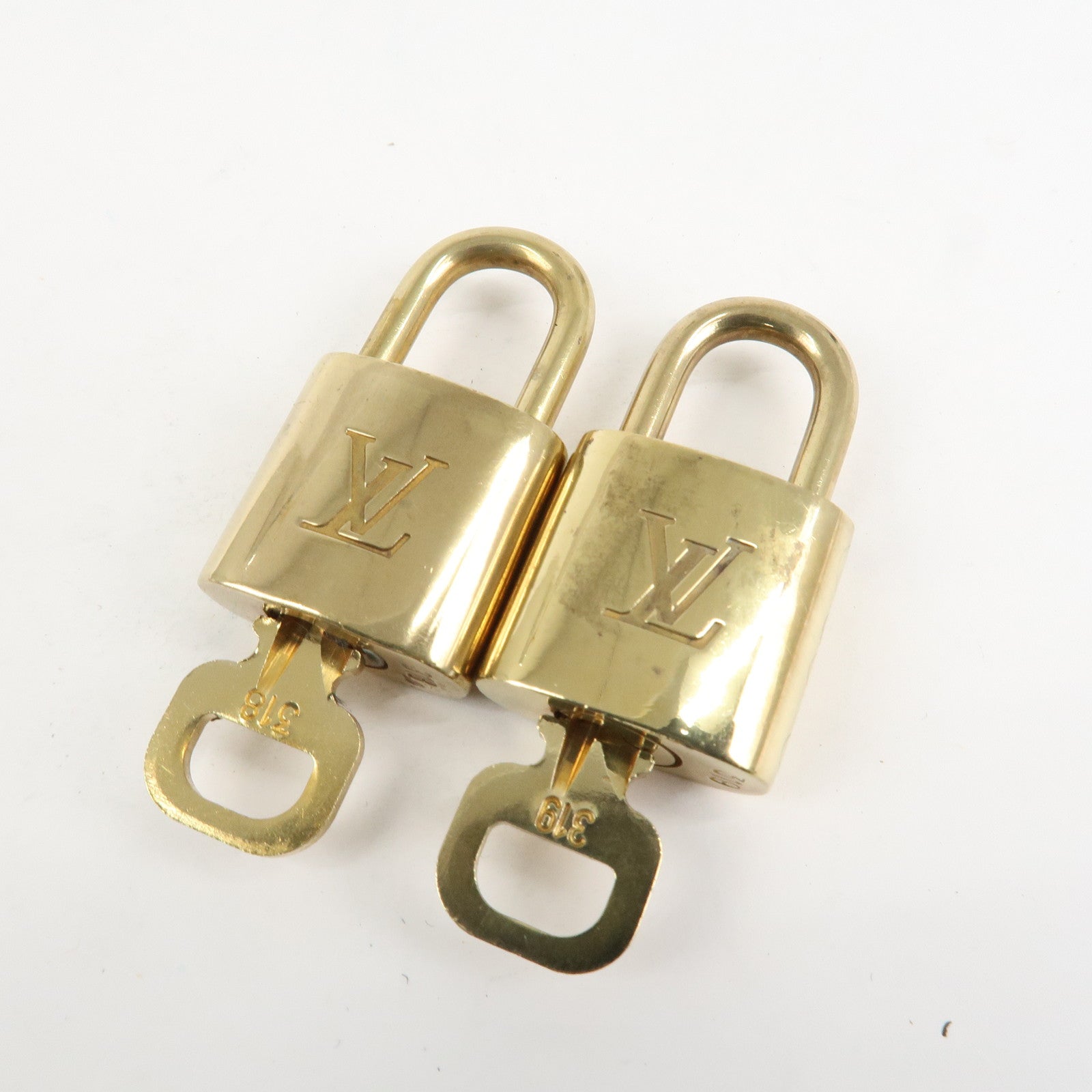Louis Vuitton Set of 10 Lock & Key Cadena Key Lock Metal Gold Used