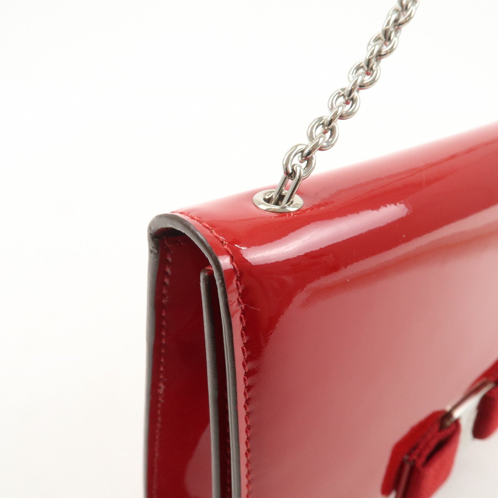 Ferragamo Vara Ribbon Patent Leather Shoulder Bag Crossbody Bag Red