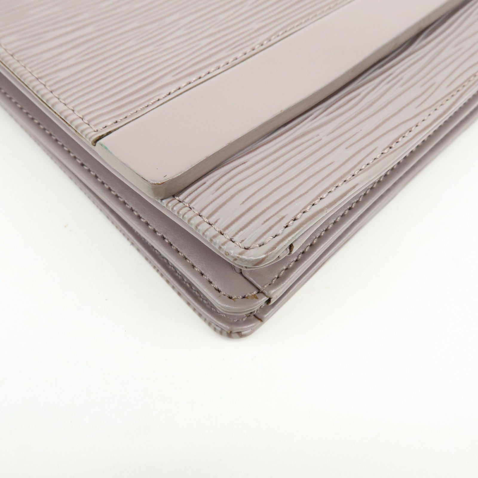 Louis Vuitton Epi Biarritz Leather Shoulder Bag Pepper M5293C