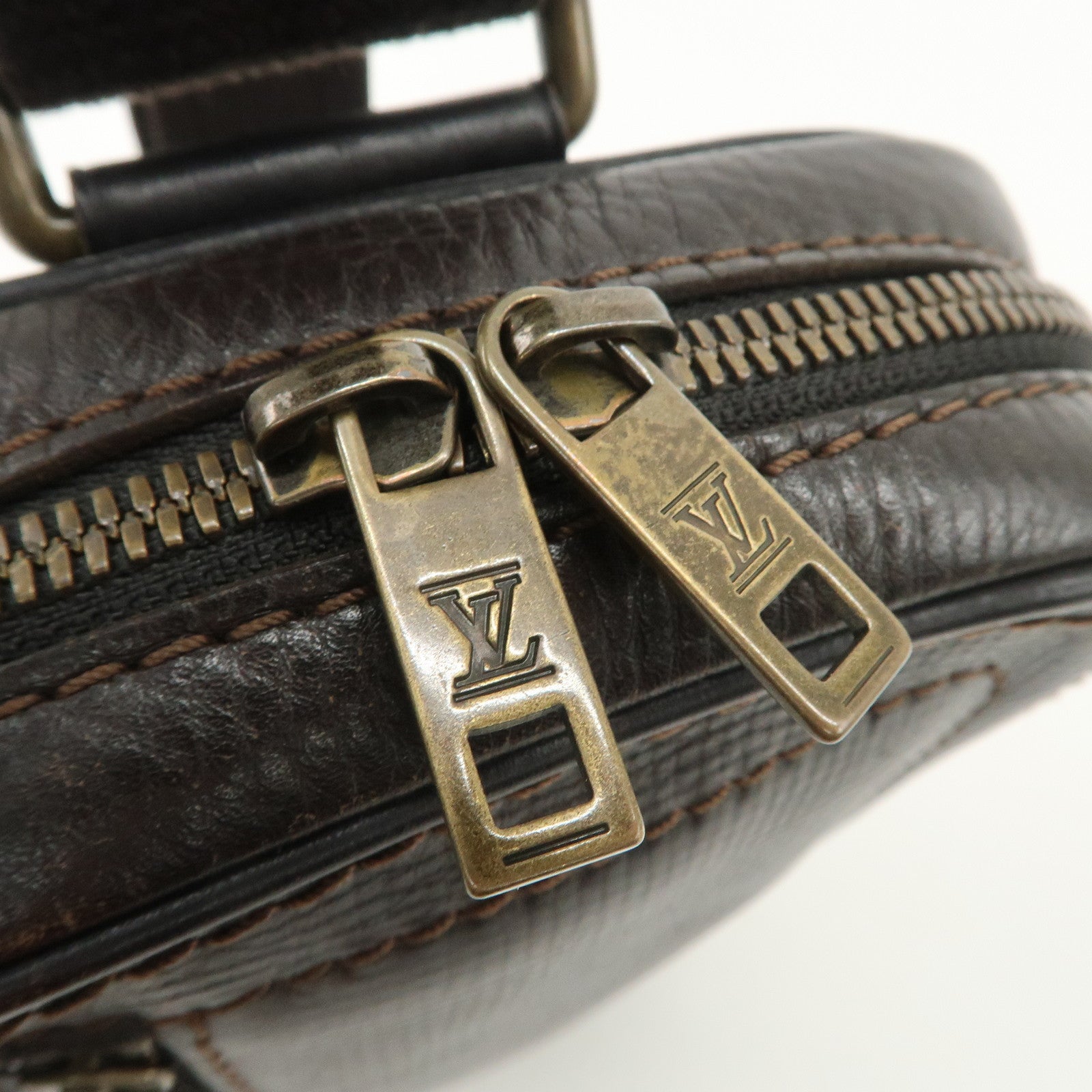 Louis Vuitton Utah Siu Calf Leather Body Bag Cafe M92535