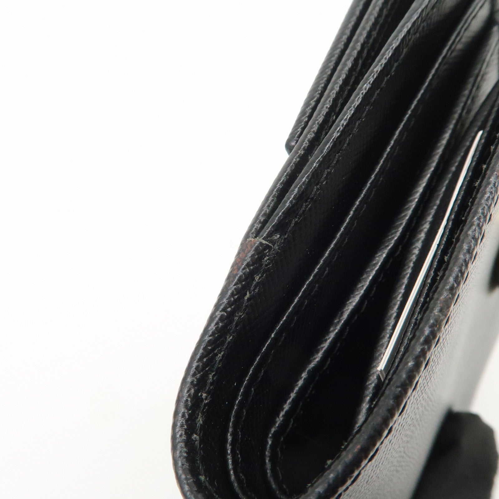 Ferragamo Gancini Leather Bi-fold Compact Wallet Black 22 0778