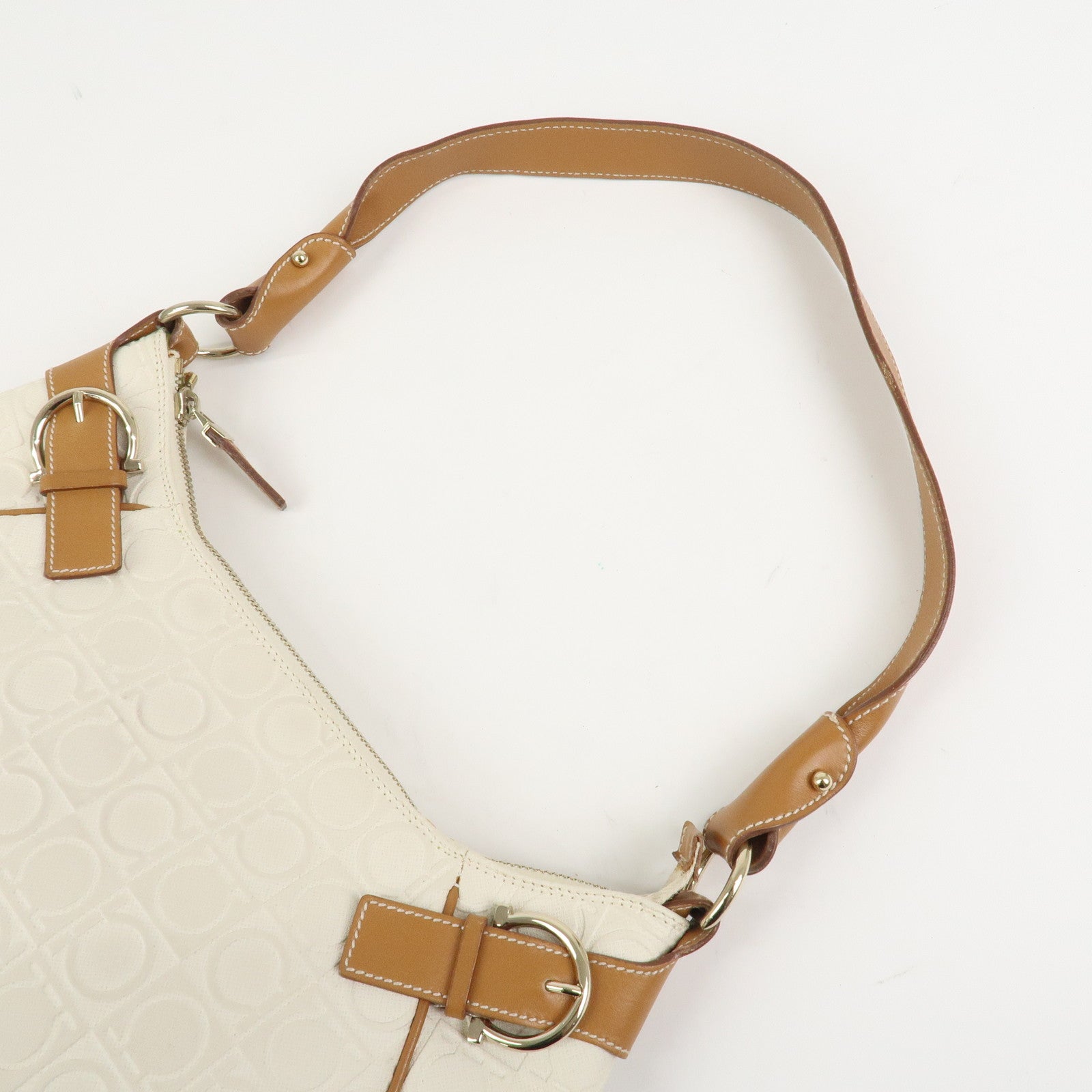 Ferragamo Gancini Logo Leather Shoulder Bag Hand Bag White