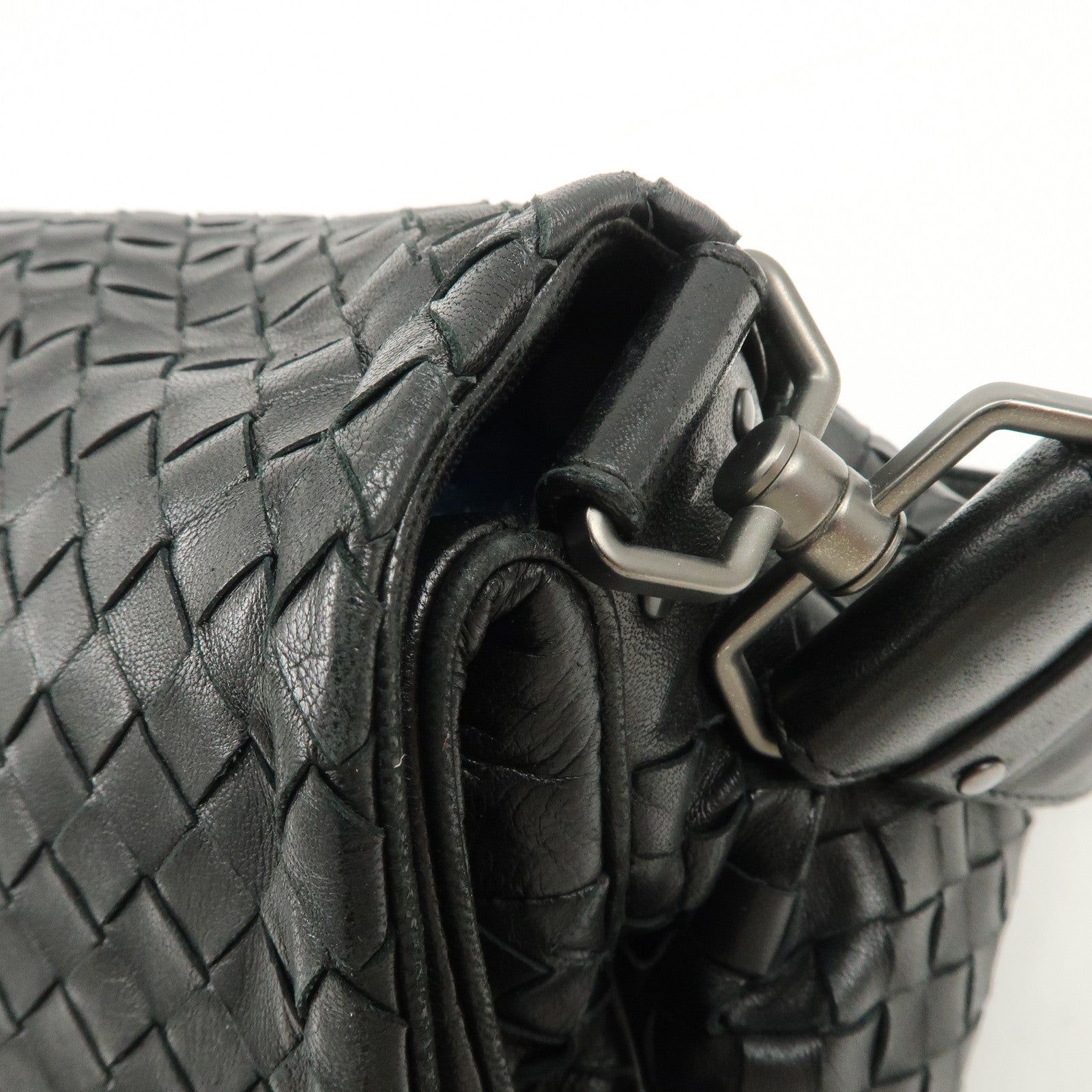 BOTTEGA VENETA Intrecciato Leather Shoulder Bag Black 142468 Used