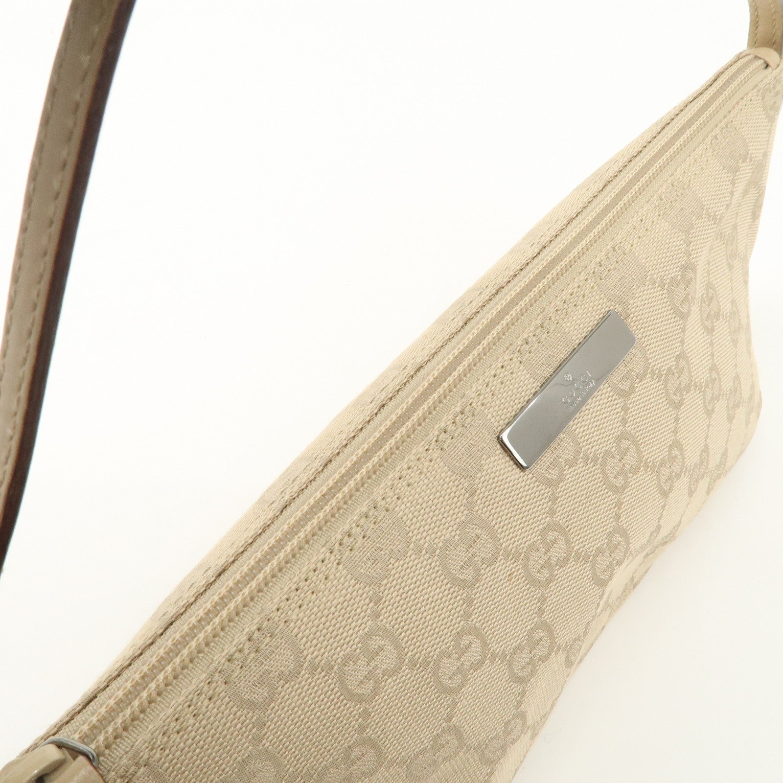 GUCCI Boat Bag GG Canvas Leather Hand Bag Pouch Beige 07198 Used