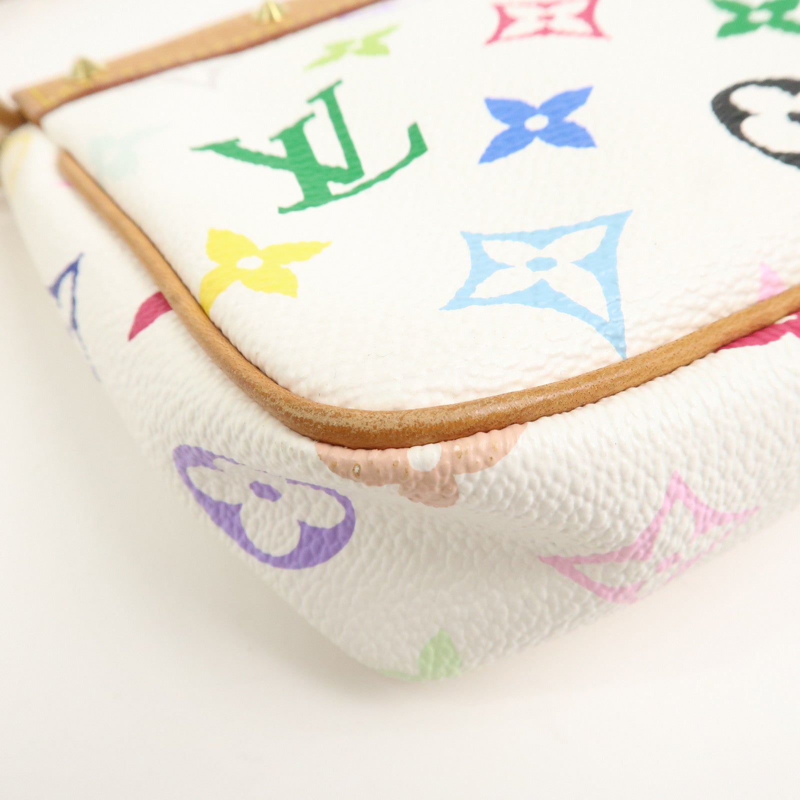 Louis Vuitton Monogram Multicolor Pochette Accessoires Blanc M92649