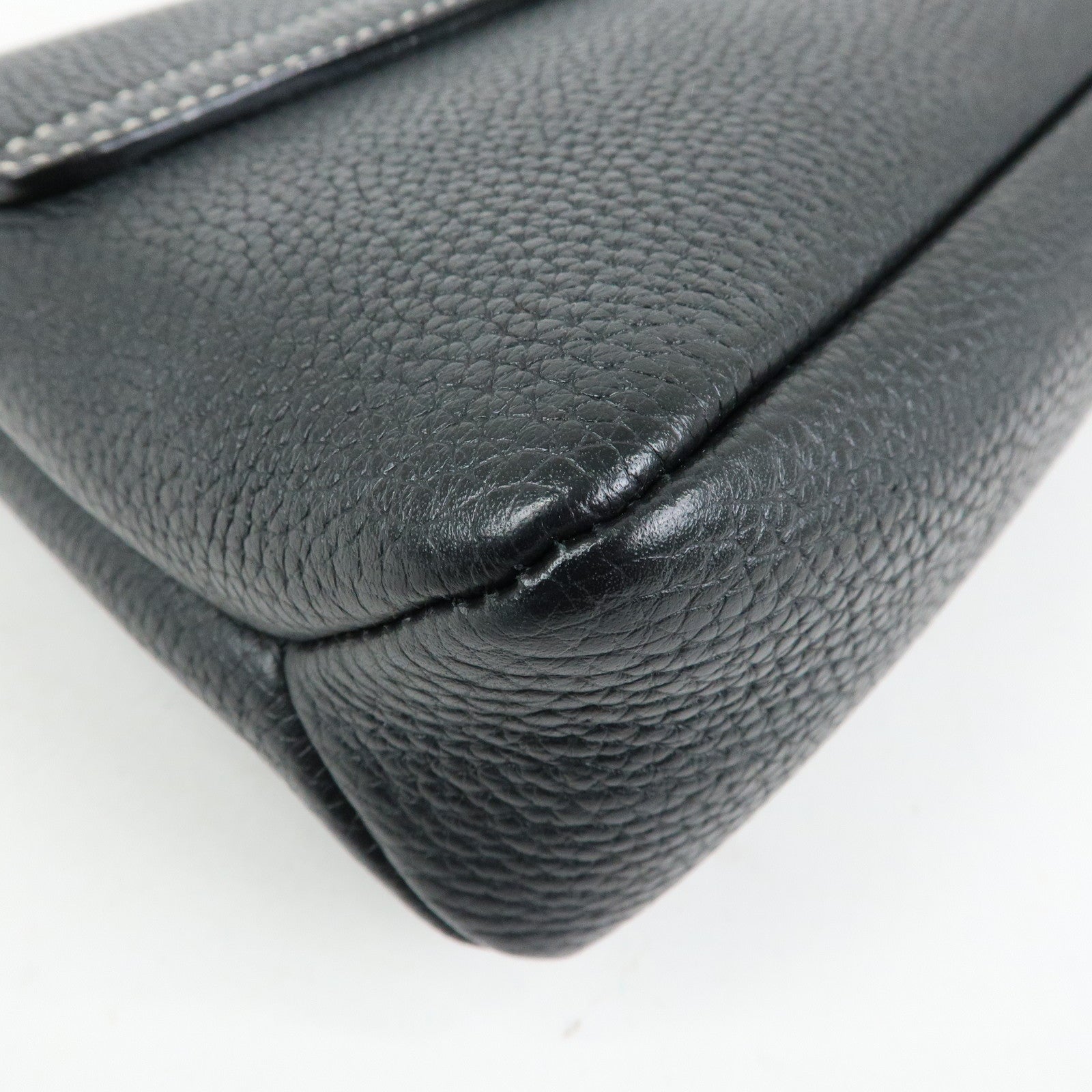 BALLY LEENA 2Way Lock Me Chain Shoulder Crossbody Clutch Bag Black