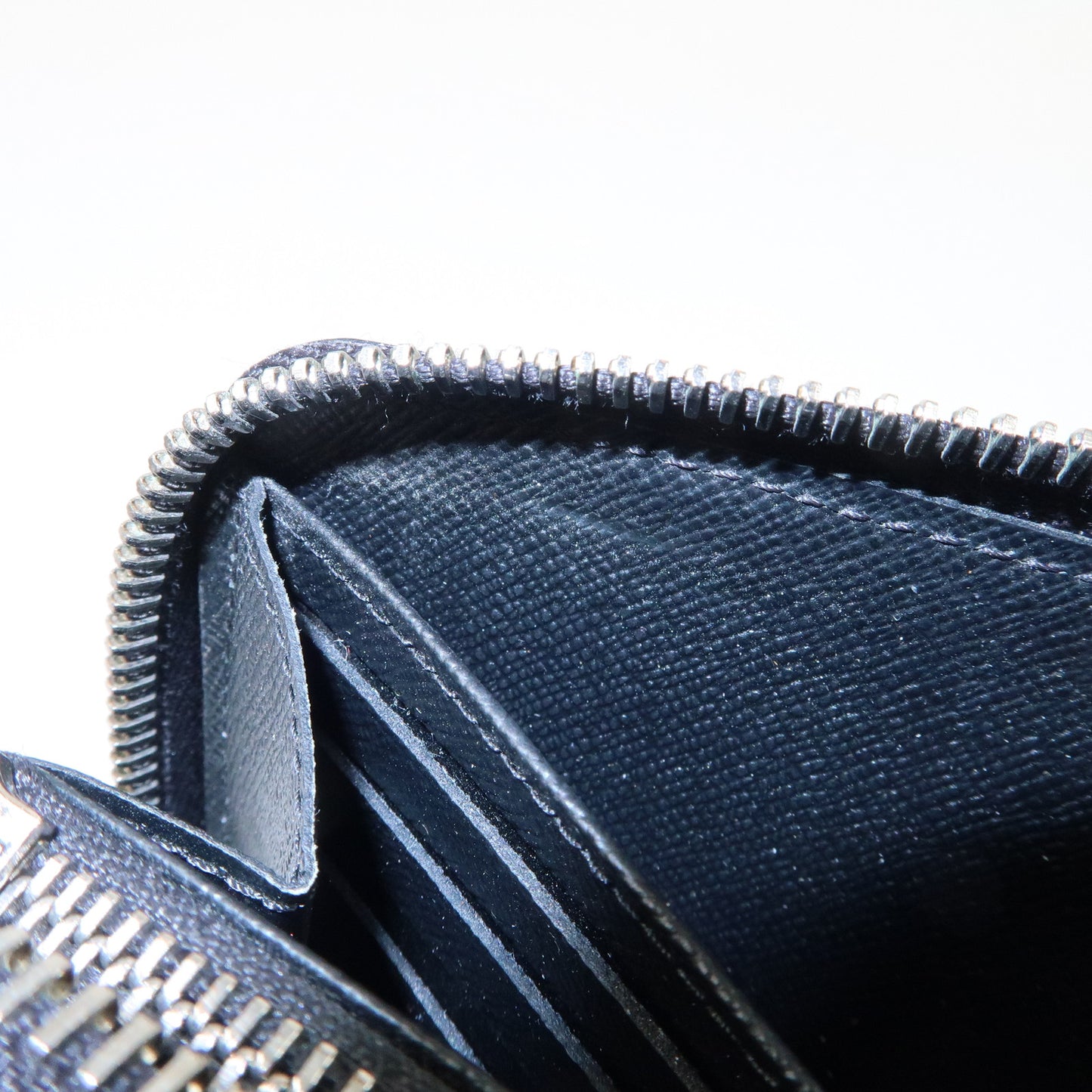 Louis Vuitton Epi Zippy Wallet Zip Around Wallet Noir M61857