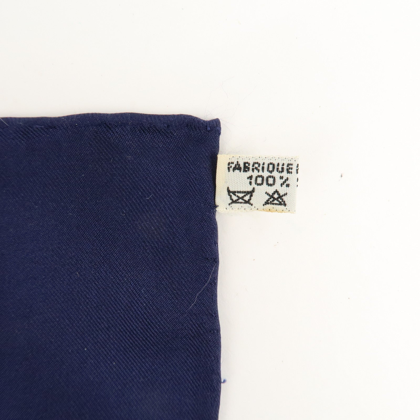 HERMES Carre 90 100% Silk Scarf Eperon d'or Red Navy Gold Used