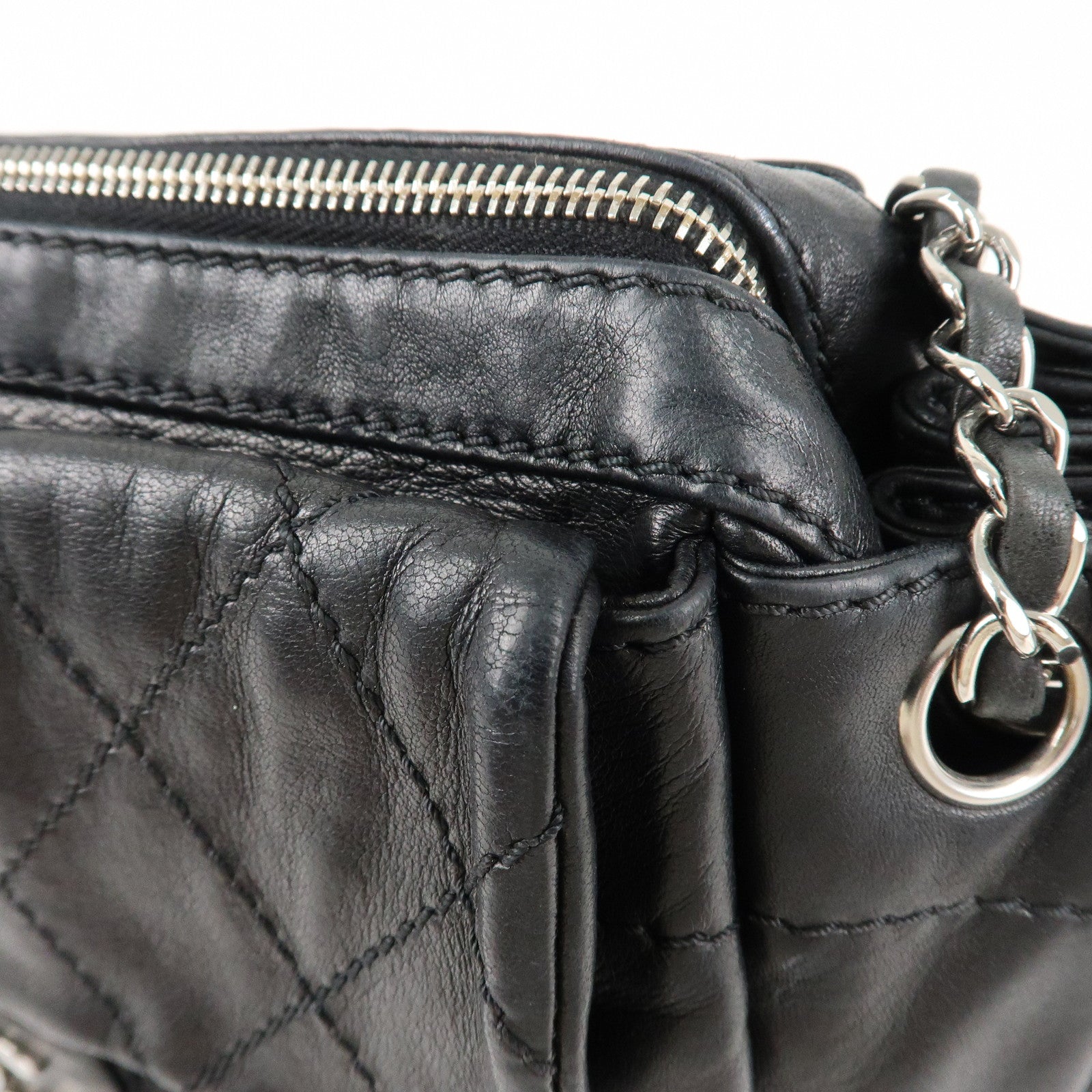 CHANEL Matelasse LambSkin Chain Shoulder Bag Black Silver Hardware