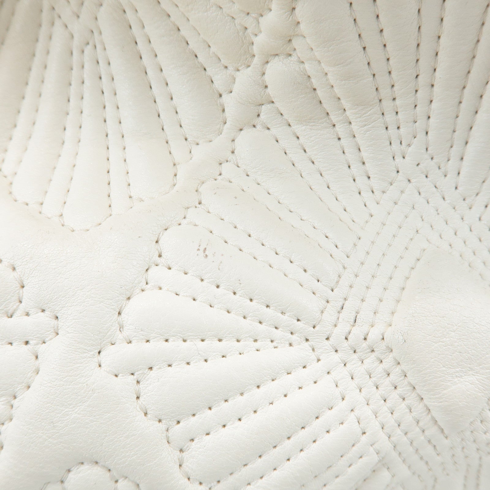 CHANEL Leather Quilting Chain Tote Bag White Used