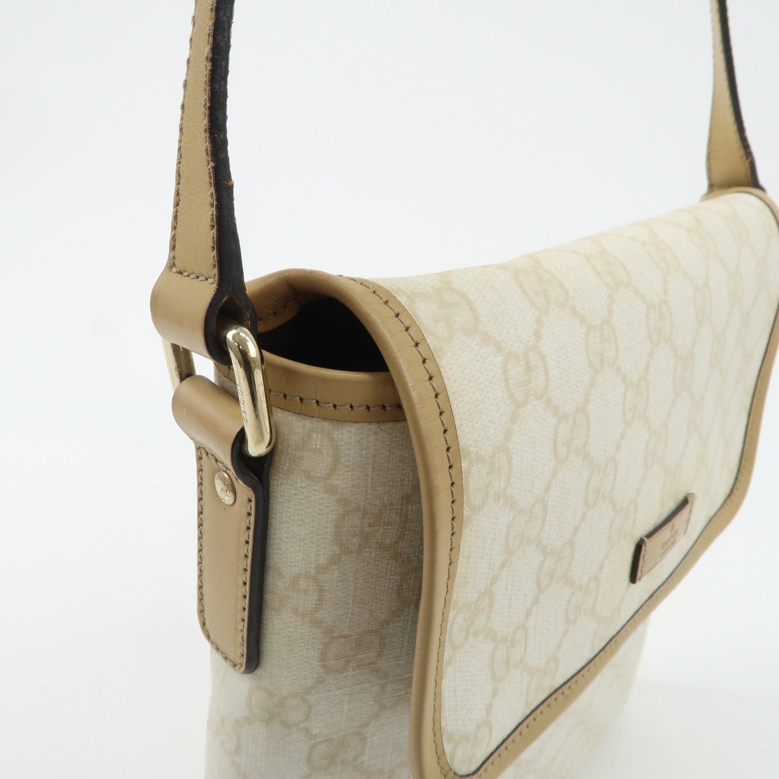 GUCCI GG Supreme Leather Shoulder Bag Ivory Light Brown 223666