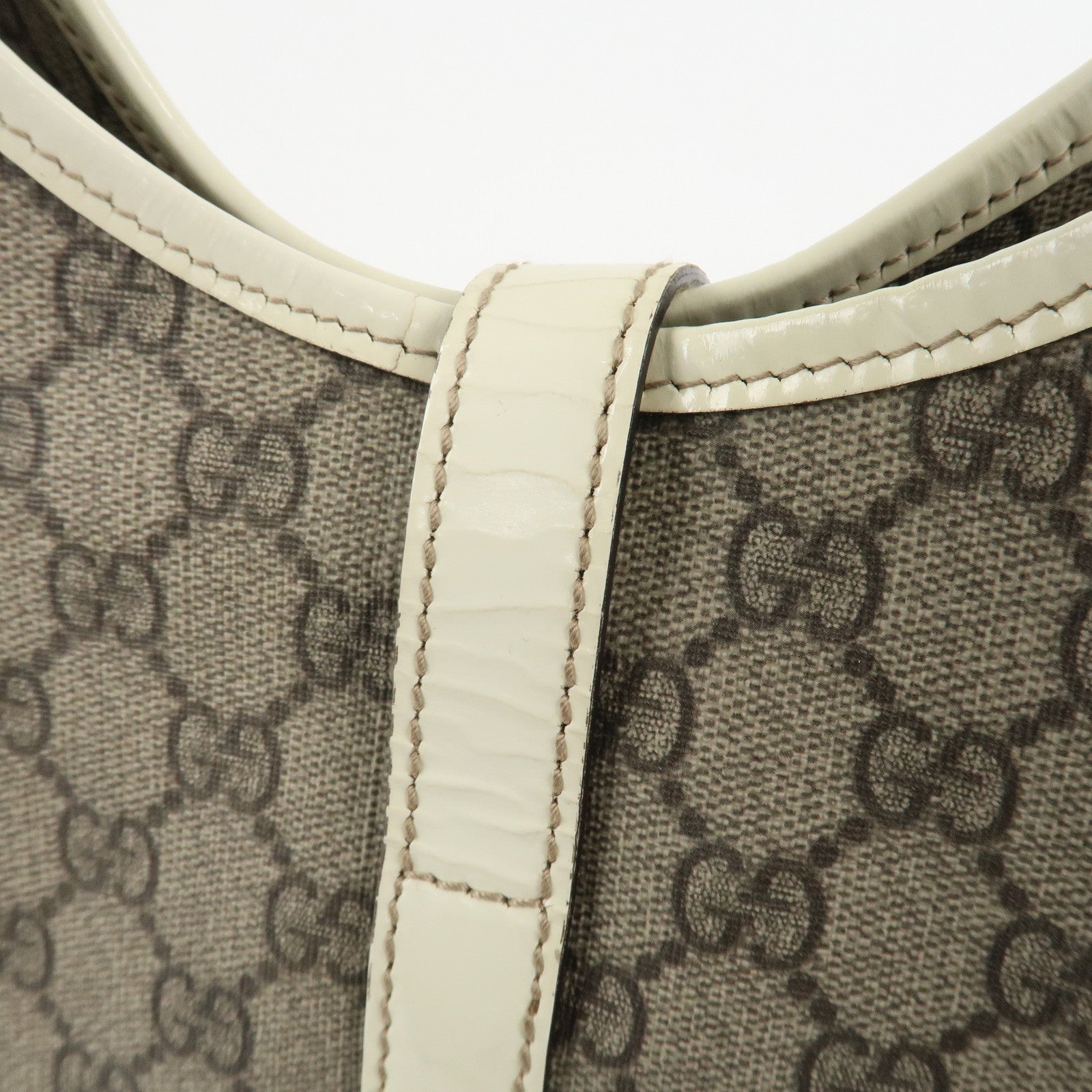 GUCCI GG Supreme Patent Leather Shoulder Bag Beige White 203494 Used