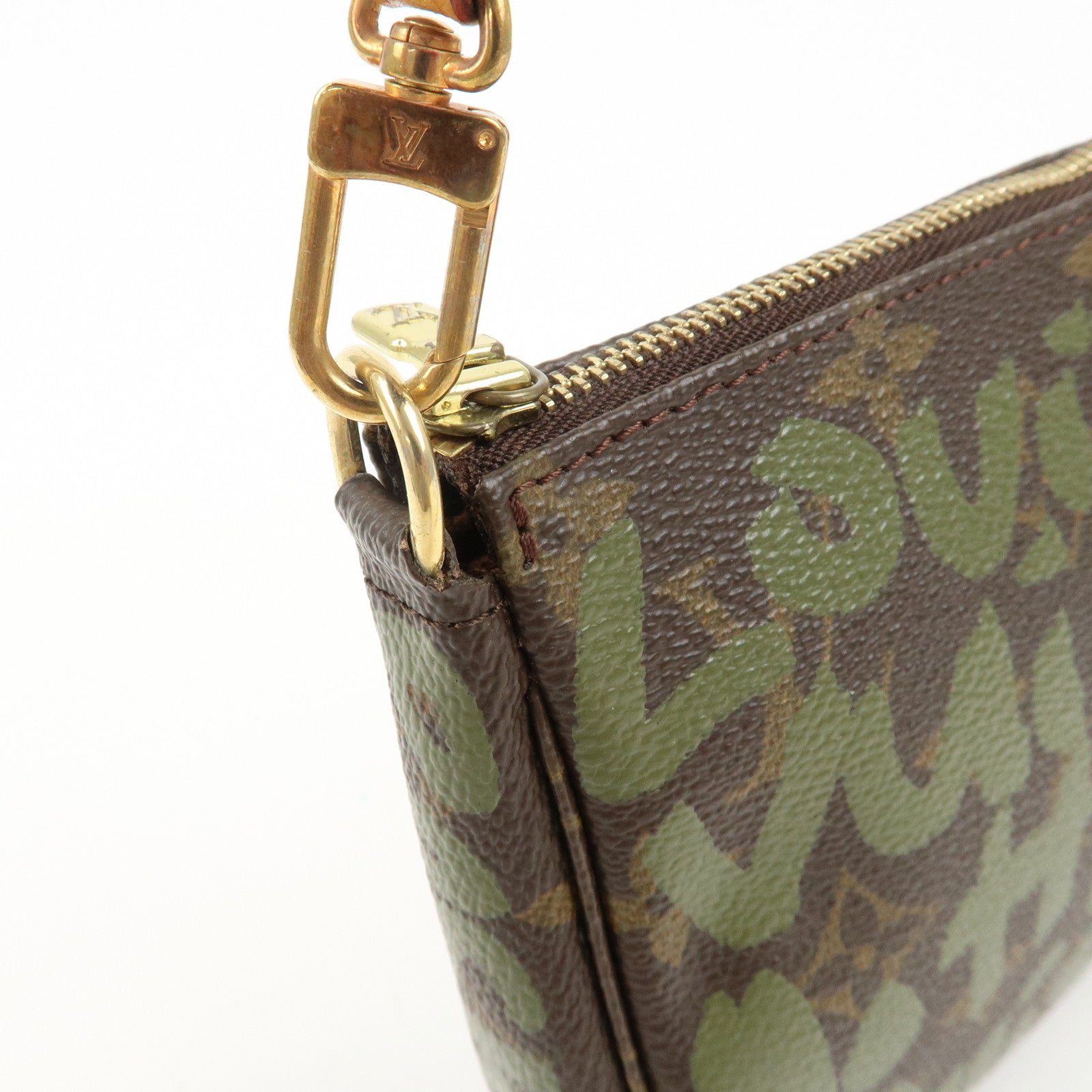 Louis Vuitton Monogram Graffiti Pochette Accessoires M92191