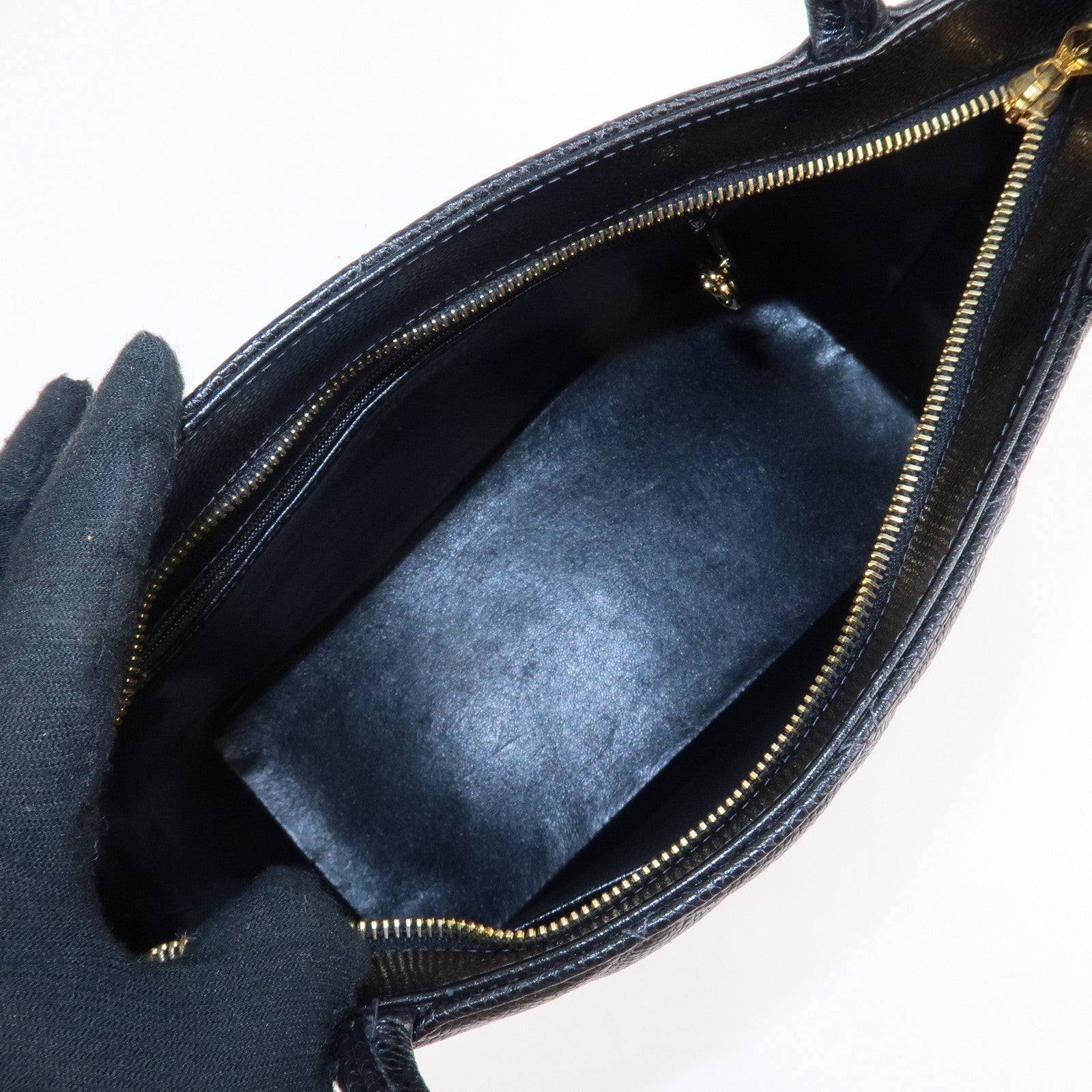 CHANEL Matelasse Caviar Skin Medalion Tote Bag Hand Bag A01804 Used