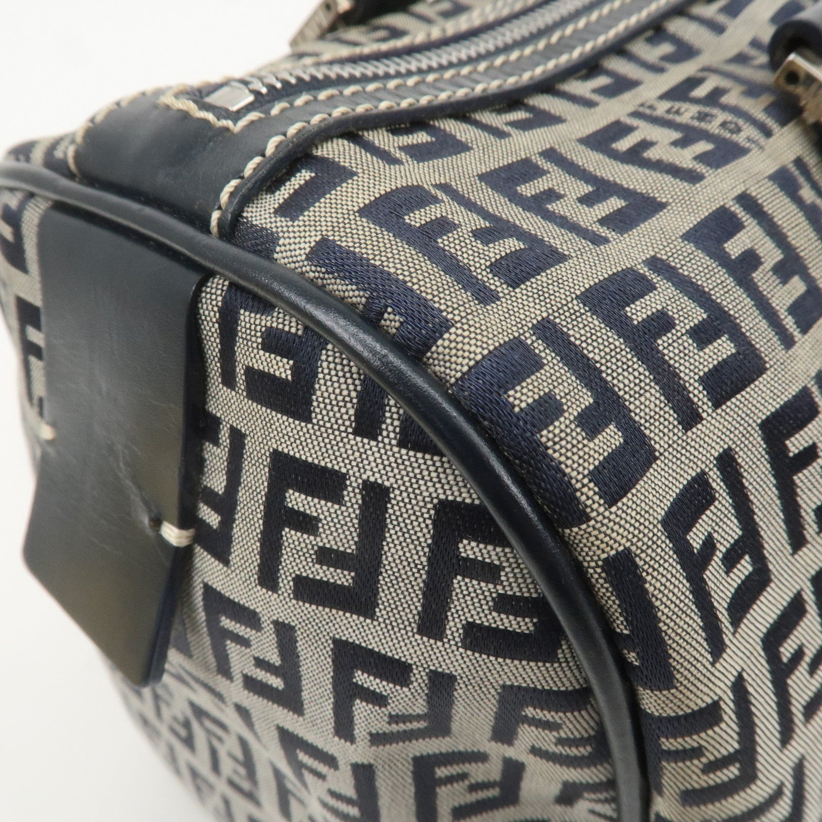 LOUIS VUITTON CELINE GUCCI FENDI 箱 紐 布