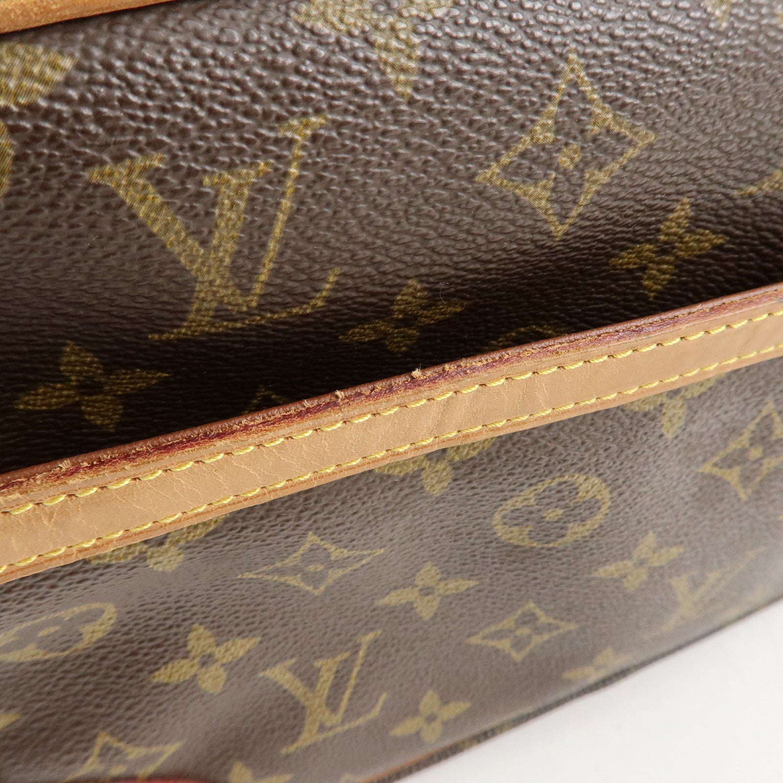 Louis Vuitton Monogram Compiegne 28 Pouch Clutch Bag M51845