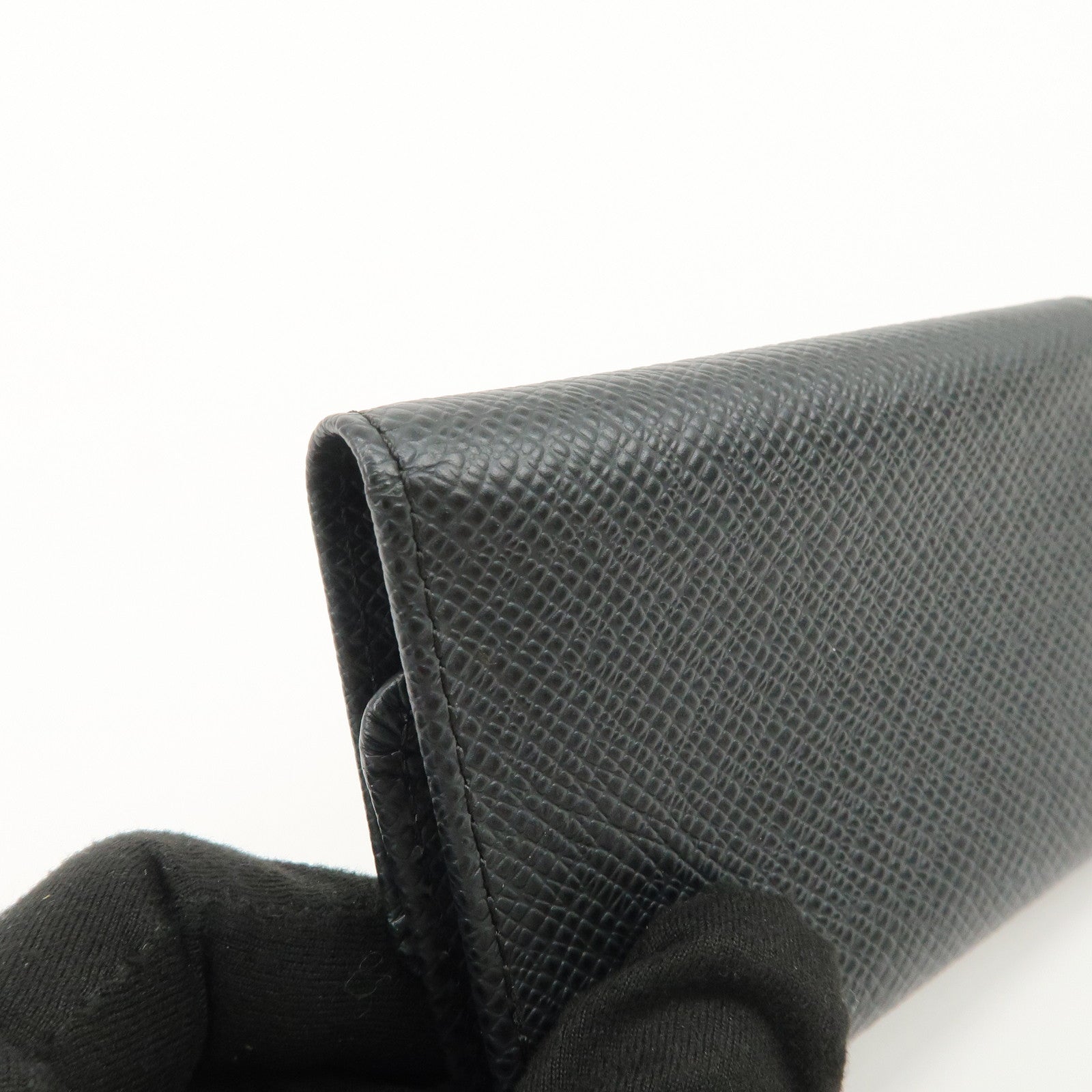 Louis Vuitton Taiga Multicles 6 Key Case Holder Ardoise M30532