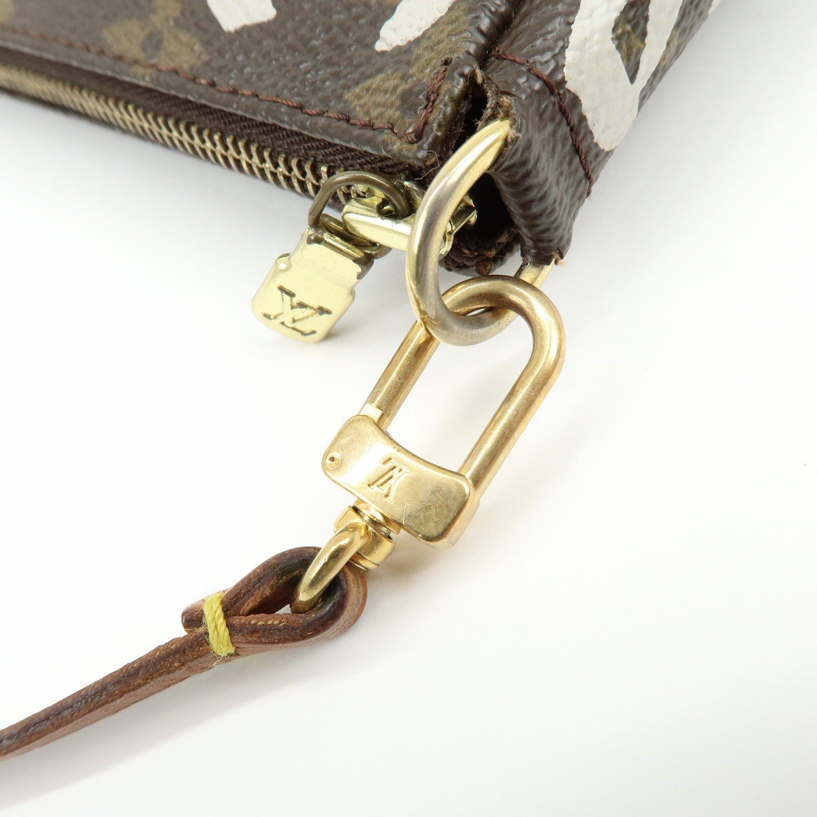 Louis Vuitton Monogram Graffiti Pochette Accessoires Pouch M92192