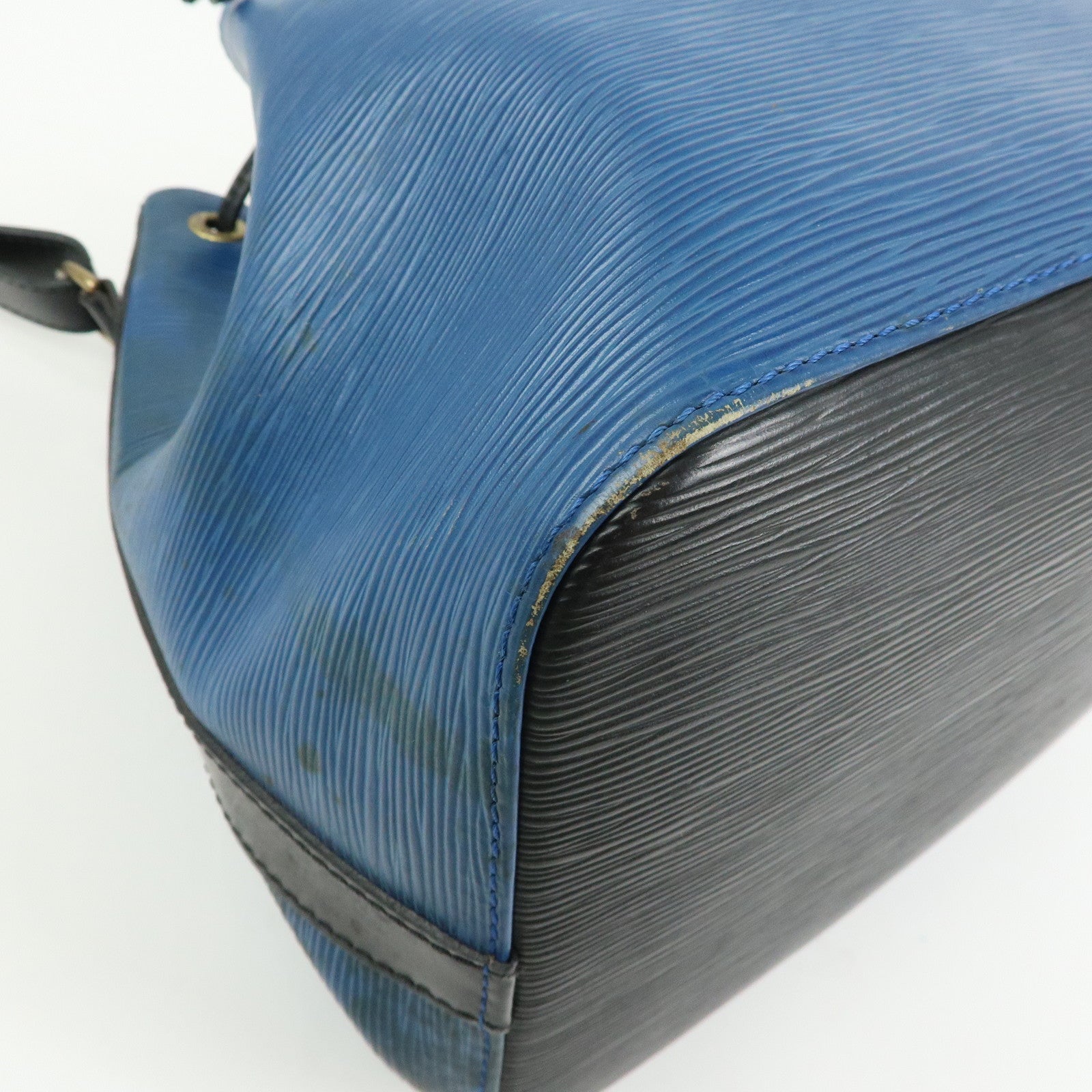 Louis Vuitton Epi Petit Noe Bicolor Shoulder Bag Blue Noir Ｍ44152