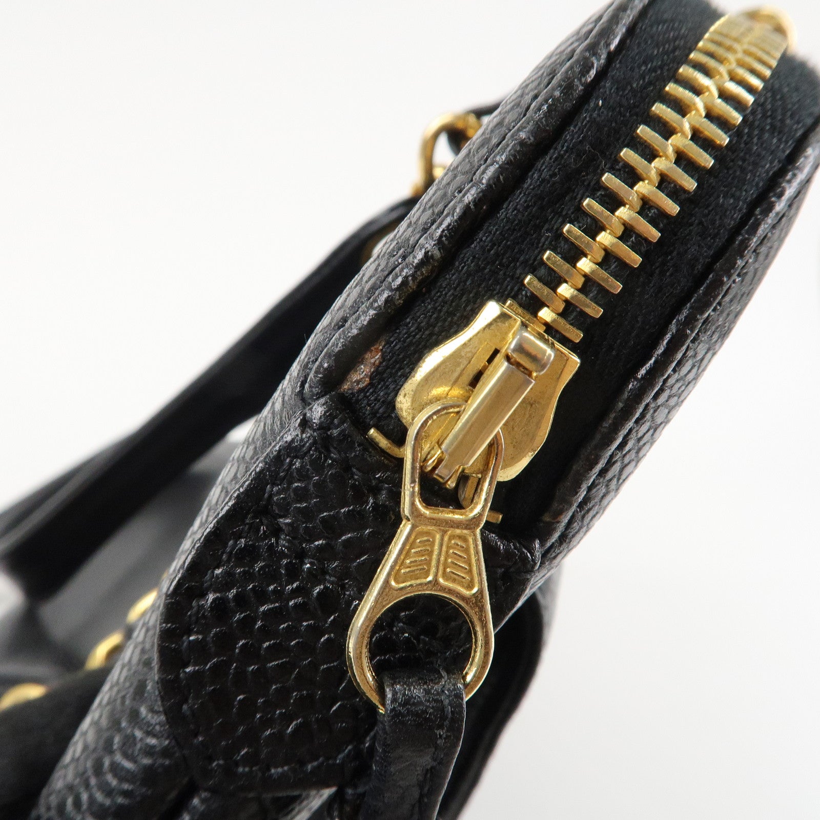 CHANEL Caviarskin COCO Mark Turnlock Chain Shoulder Bag Black Gold HDW Used