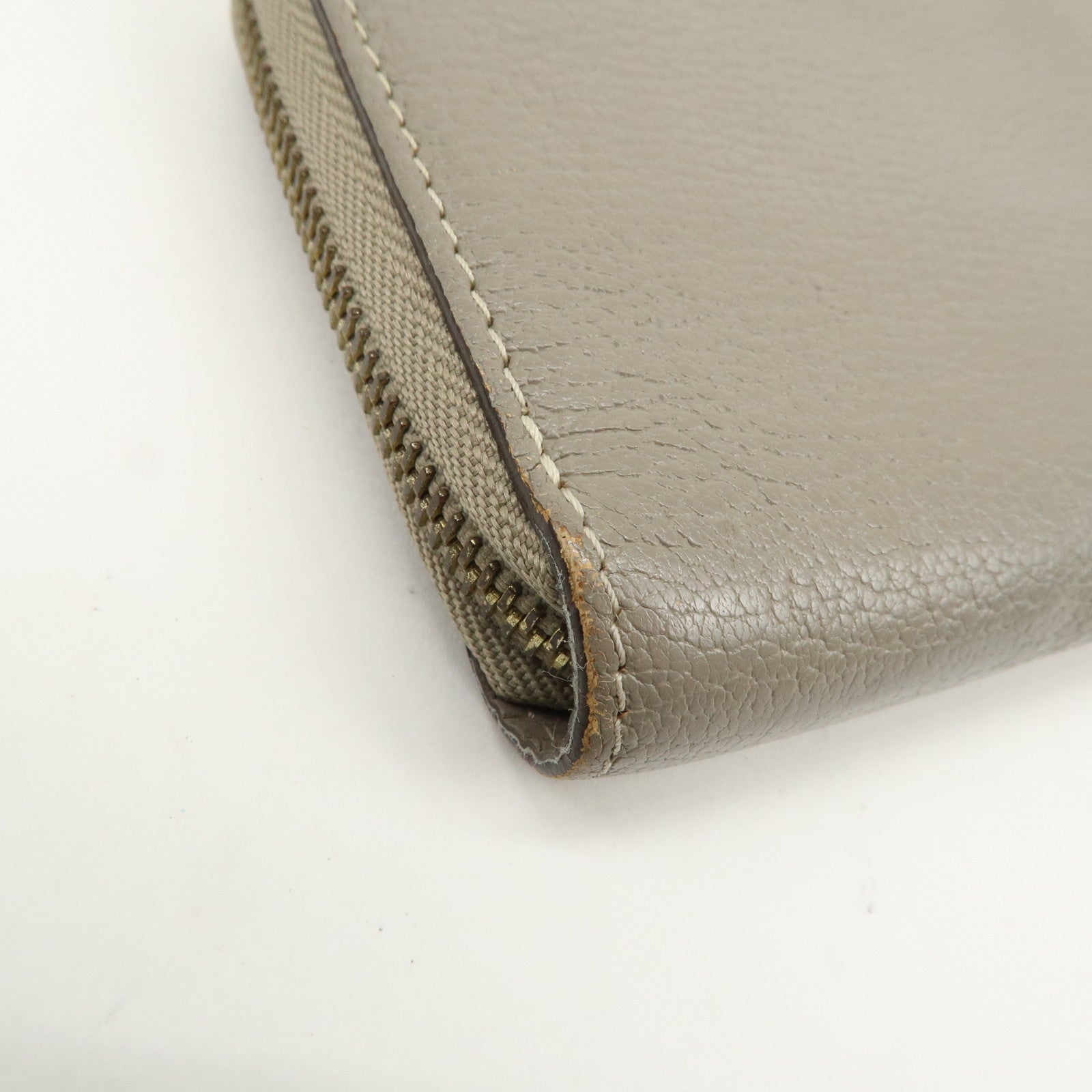 Louis Vuitton Suhali Leather Zippy Long Wallet Vérone M93028