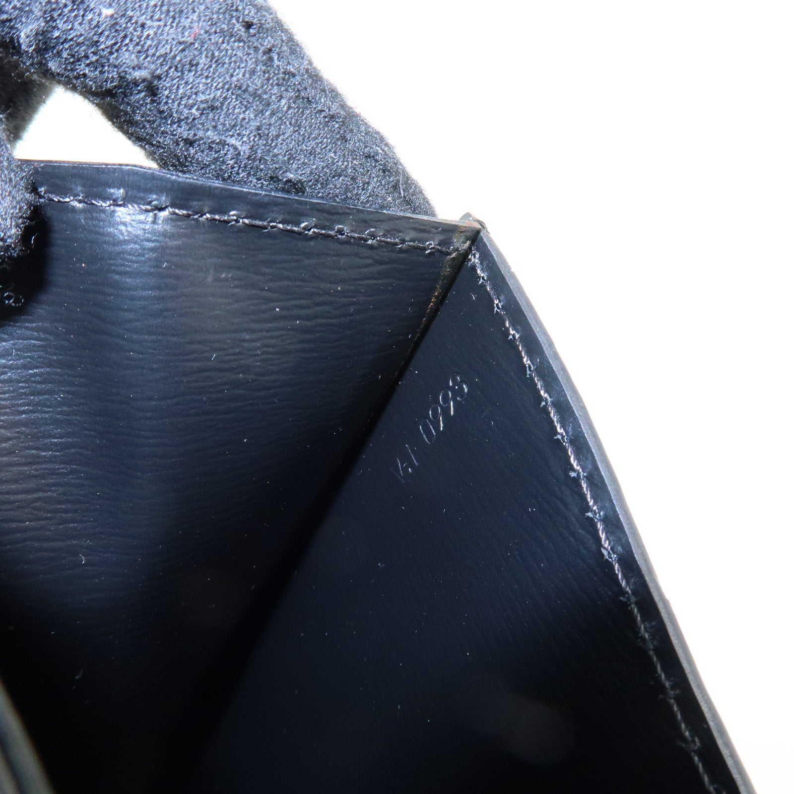 Louis Vuitton Epi Freerun Leather Shoulder Bag Noir Black M52402