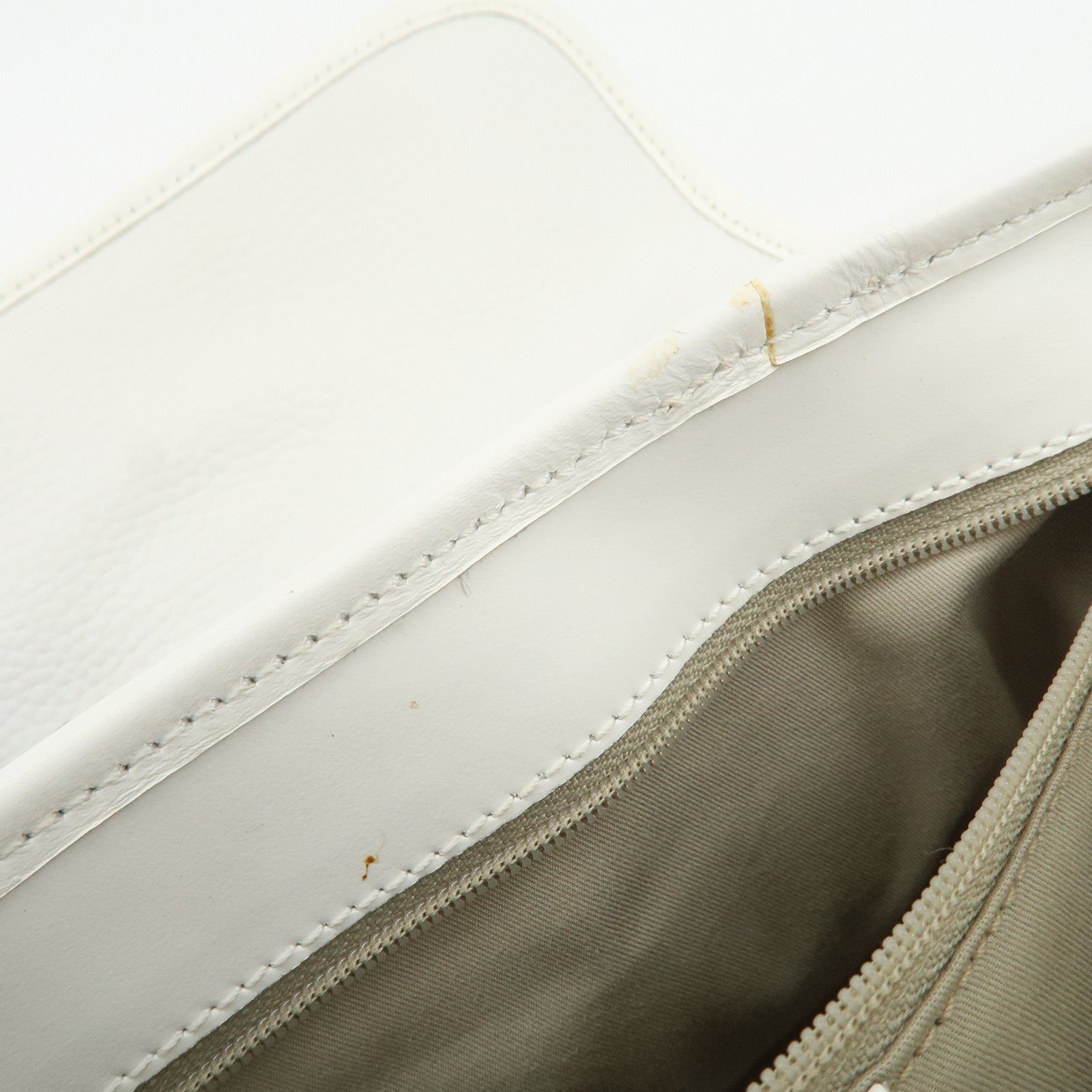 BURBERRY Leather Shoulder Bag Hand Bag White