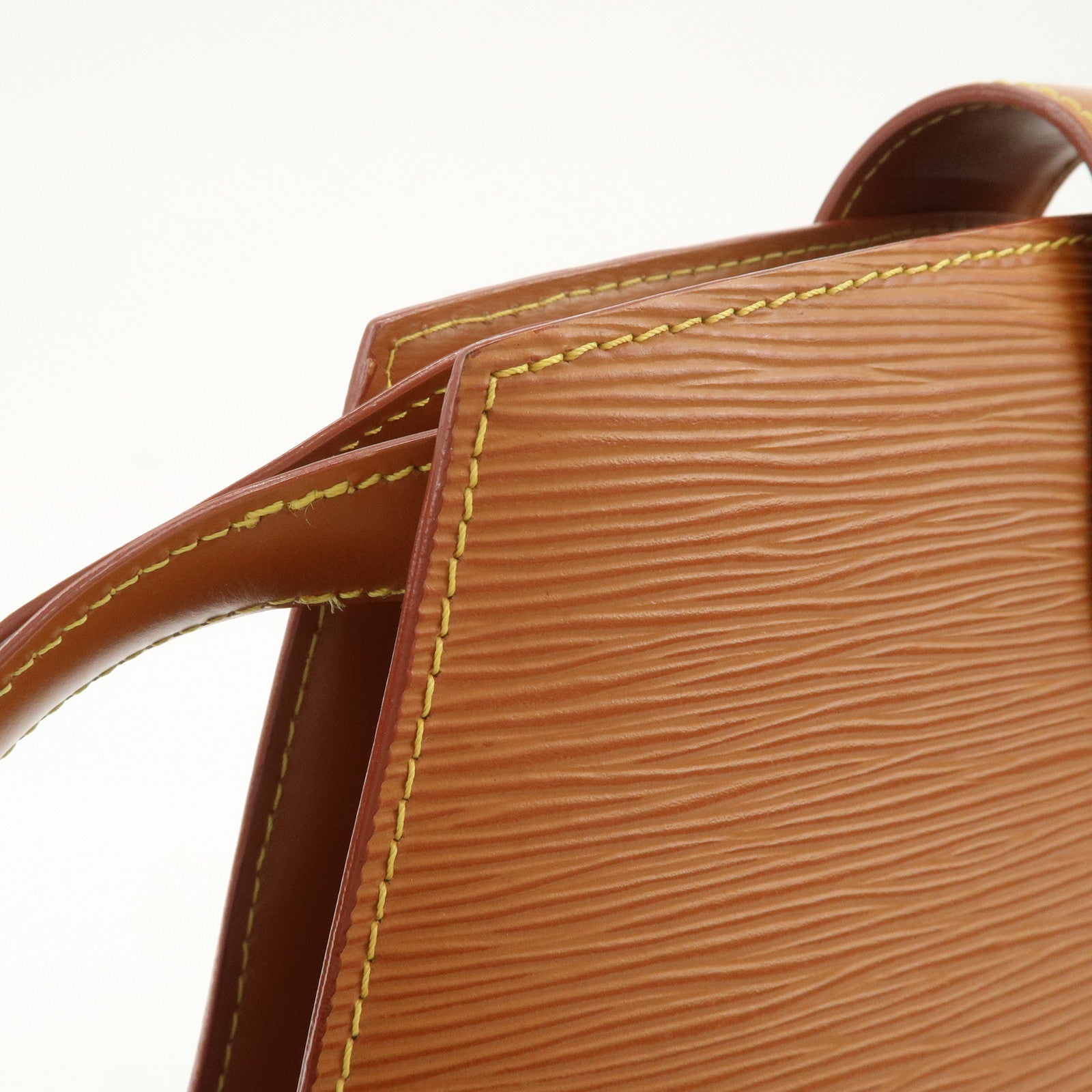 Louis Vuitton Epi Leather Cluny Shoulder Bag Kenya Brown M52253