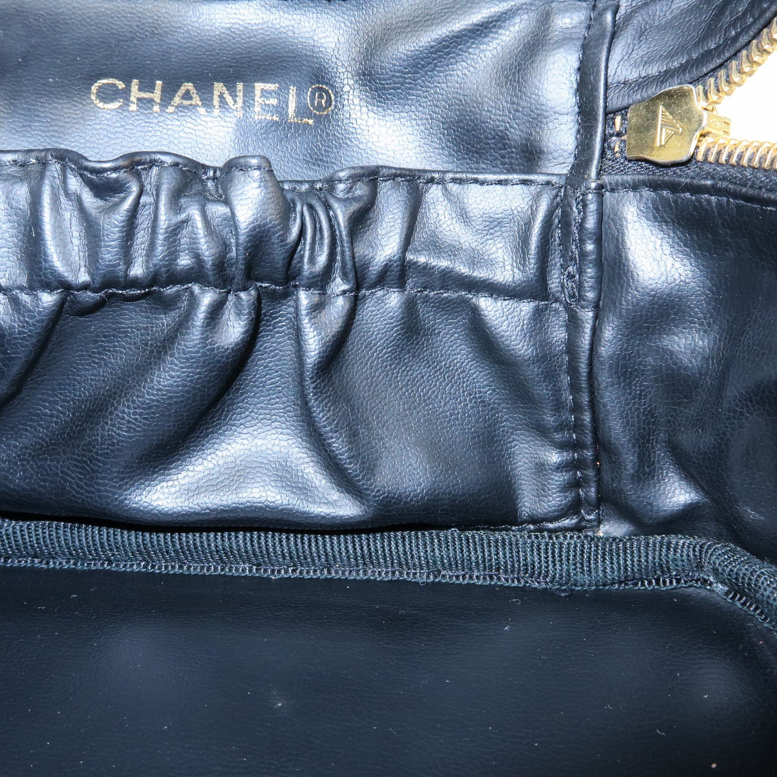CHANEL Bicolore COCO Mark Lamb Skin Cosmetic Case Black A01618
